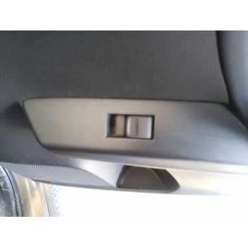 Recambio de mando elevalunas trasero derecho para toyota rav4 hybrid 4x2 black edition referencia OEM IAM   