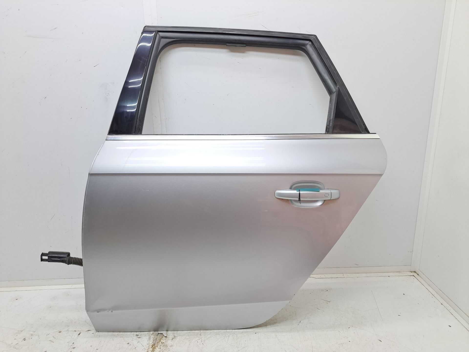 Recambio de puerta trasera izquierda para audi a4 avant (8k5) (2008) básico referencia OEM IAM   