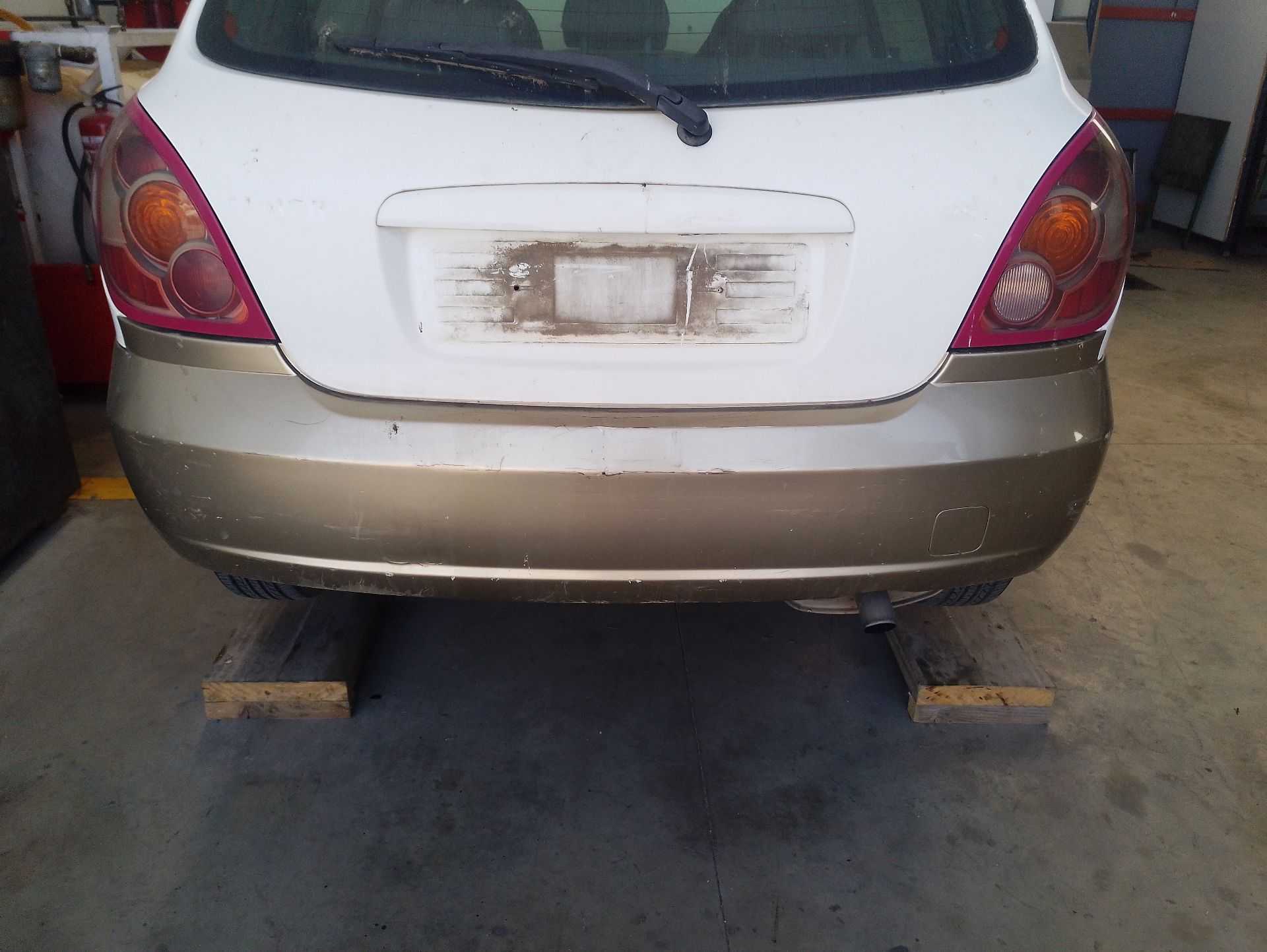 Recambio de paragolpes trasero para nissan almera ii hatchback (n16) 1.5 dci referencia OEM IAM 850224M540  