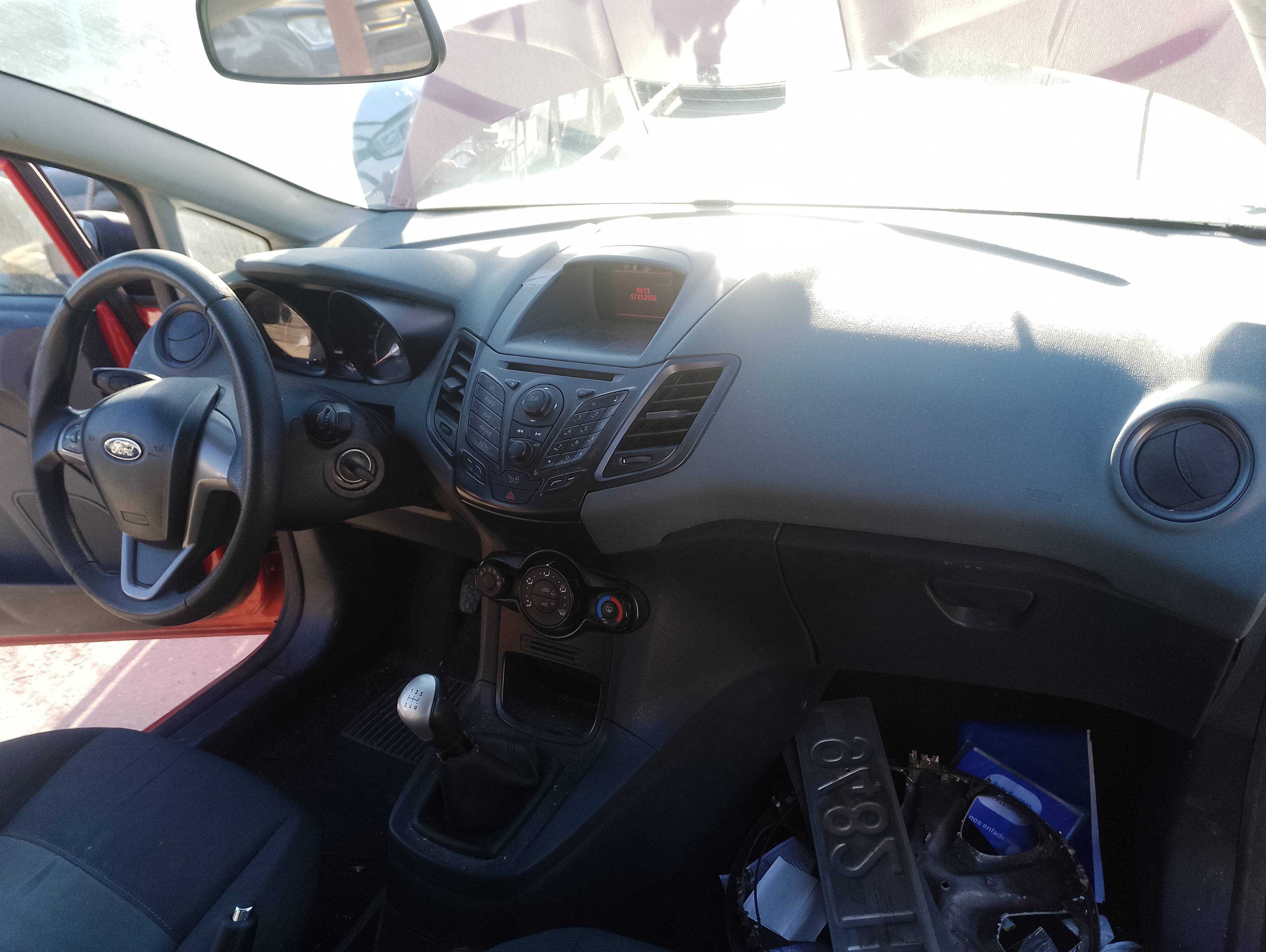 Recambio de salpicadero para ford fiesta (cb1) titanium referencia OEM IAM   
