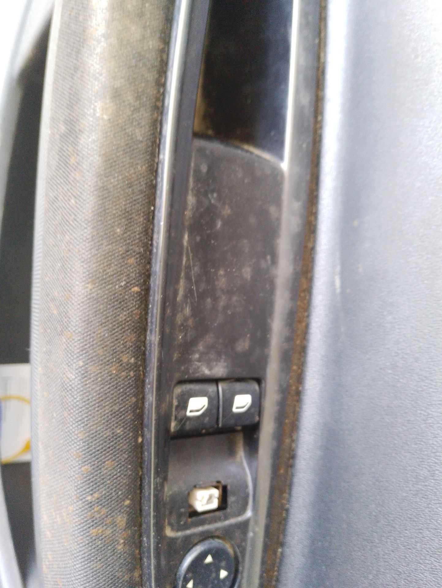 Recambio de mando elevalunas delantero izquierdo para citroën c4 i (lc_) 1.6 hdi referencia OEM IAM   