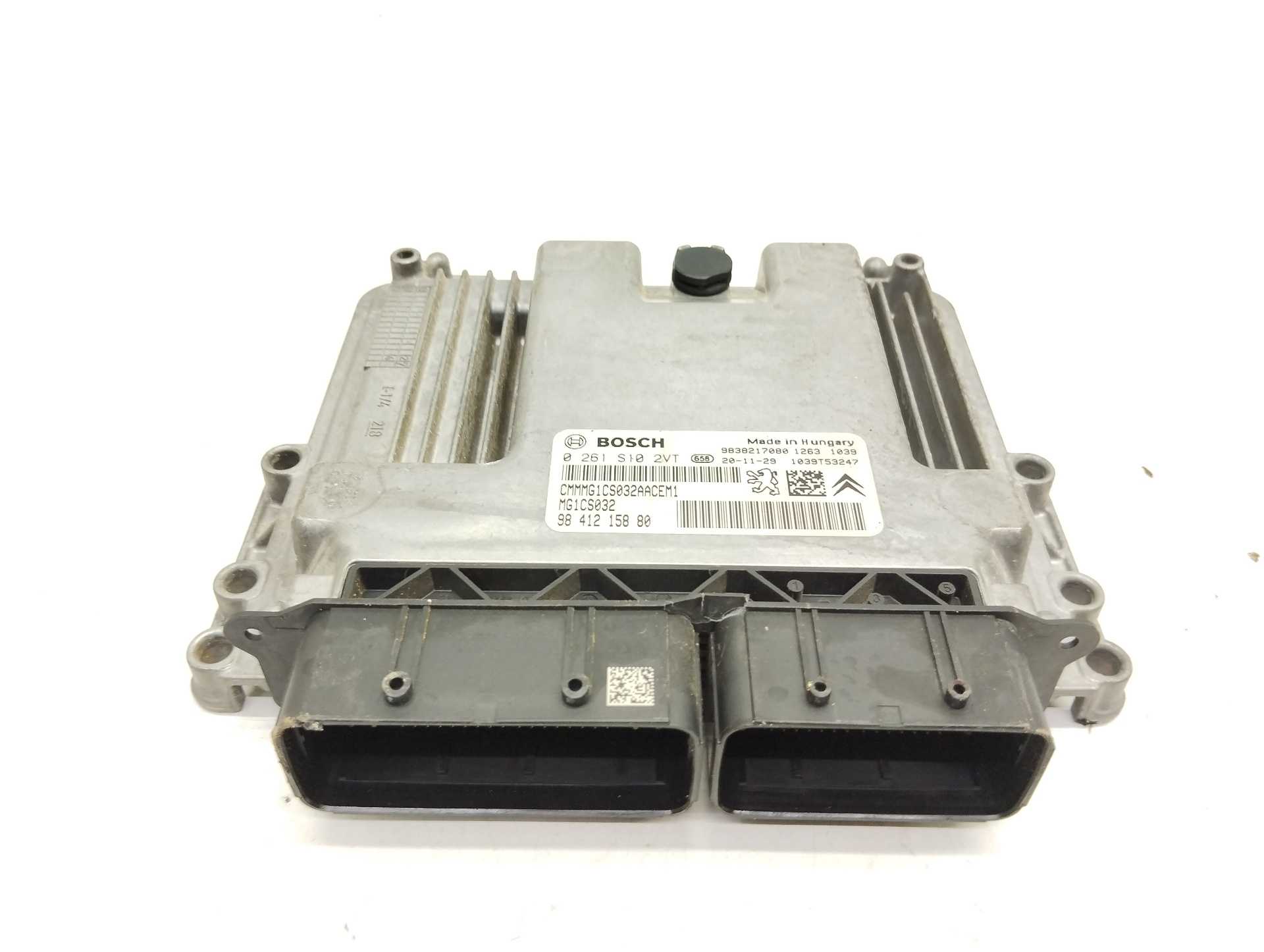 Recambio de centralita motor uce para opel corsa f edition referencia OEM IAM 9841215880 0261S102VT BOSCH