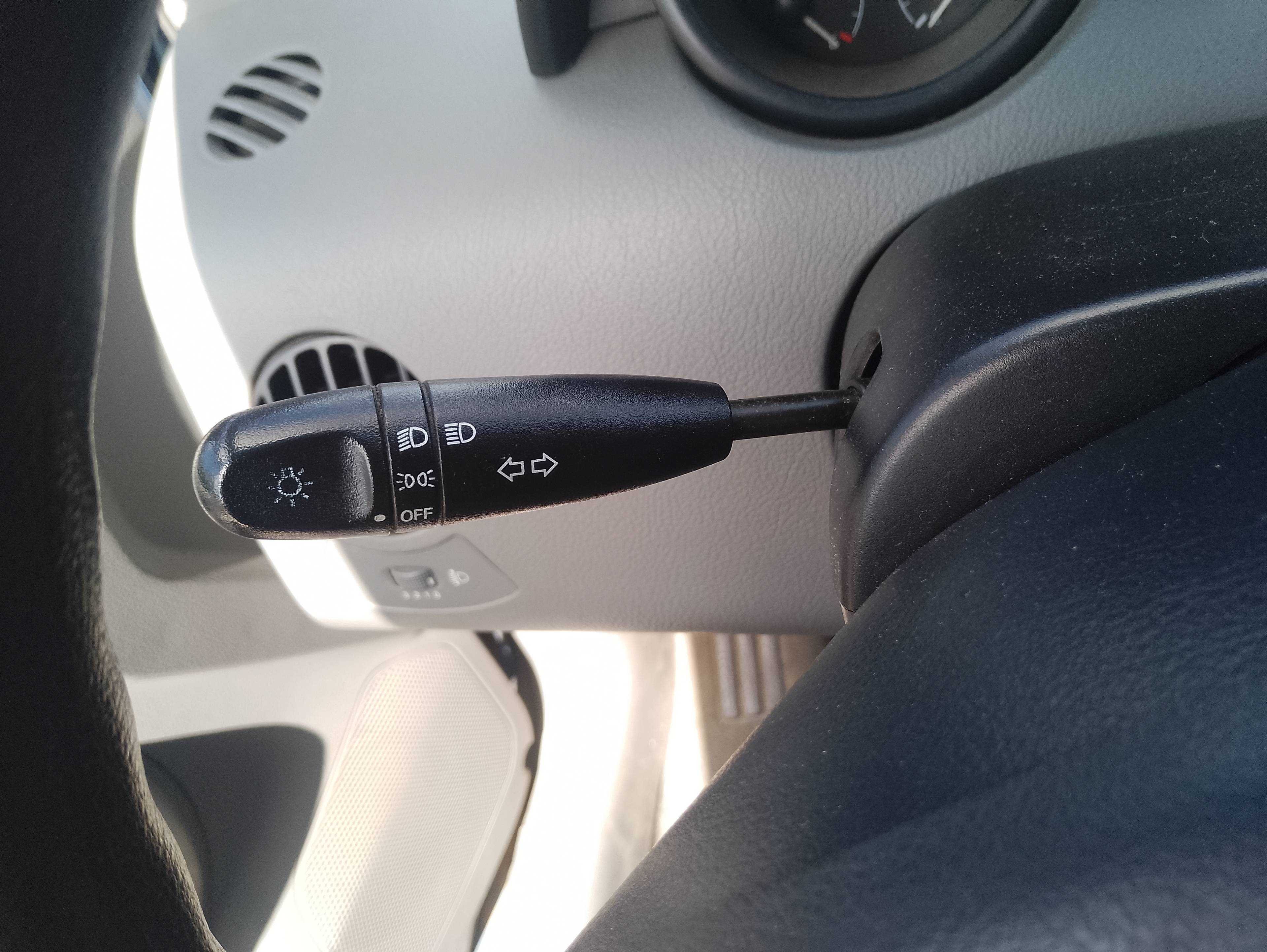 Recambio de mando luces para daewoo kalos 1.4 se referencia OEM IAM   