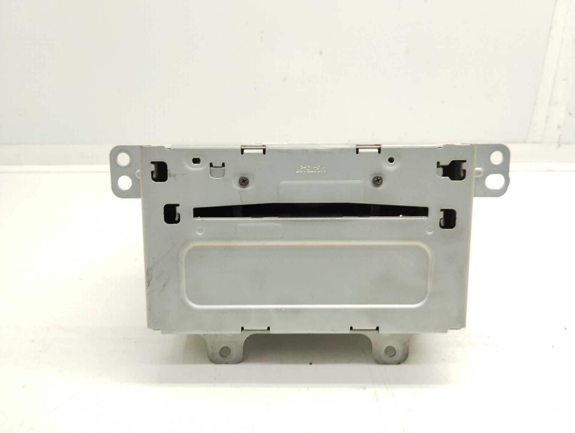 Recambio de sistema audio / radio cd para chevrolet cruze ls referencia OEM IAM 22773672  