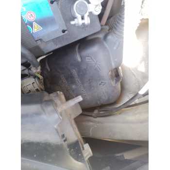 CAJA RELES / FUSIBLES 