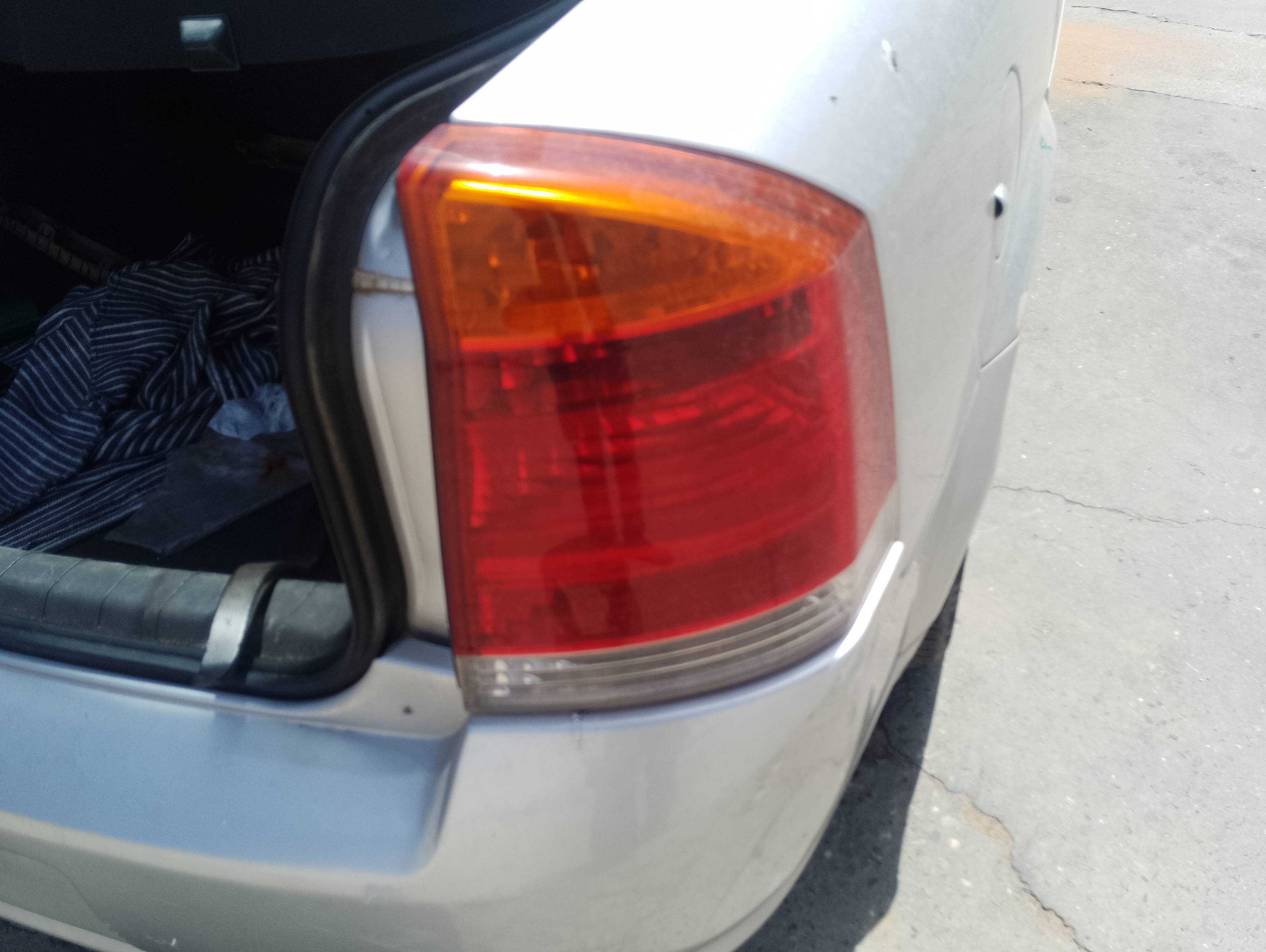 Recambio de piloto trasero derecho para opel vectra c berlina elegance referencia OEM IAM   