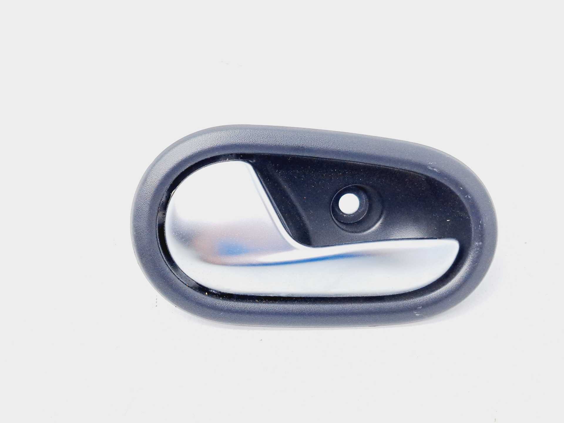 Recambio de maneta interior trasera izquierda para dacia sandero comfort referencia OEM IAM 806718771R  