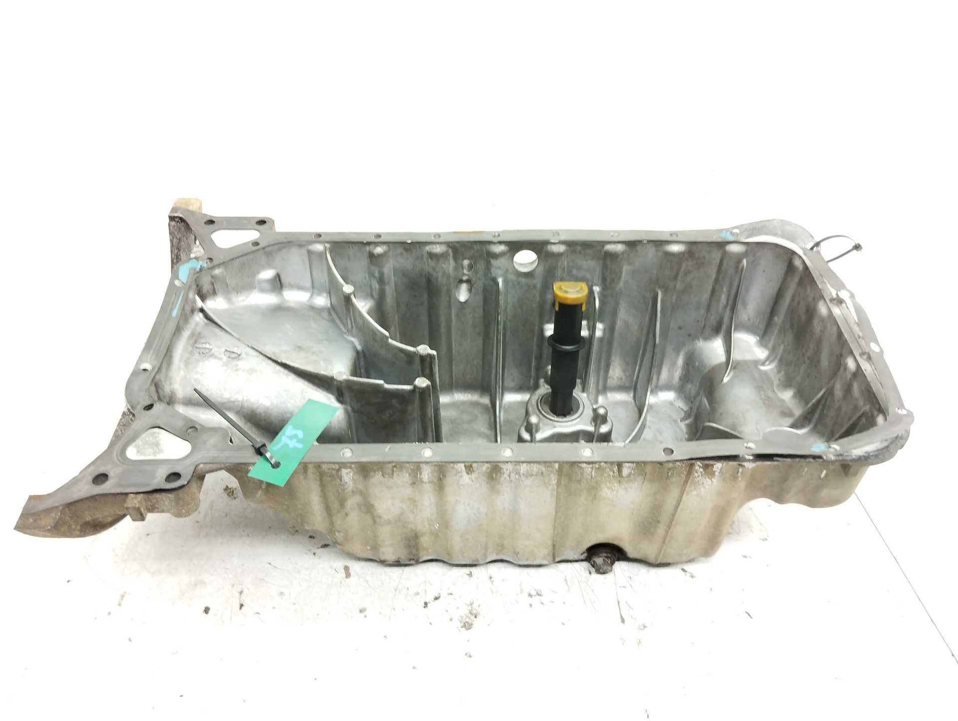 Recambio de carter para mercedes-benz vito caja cerrada 6.03  2.1 diesel referencia OEM IAM R6110140202  