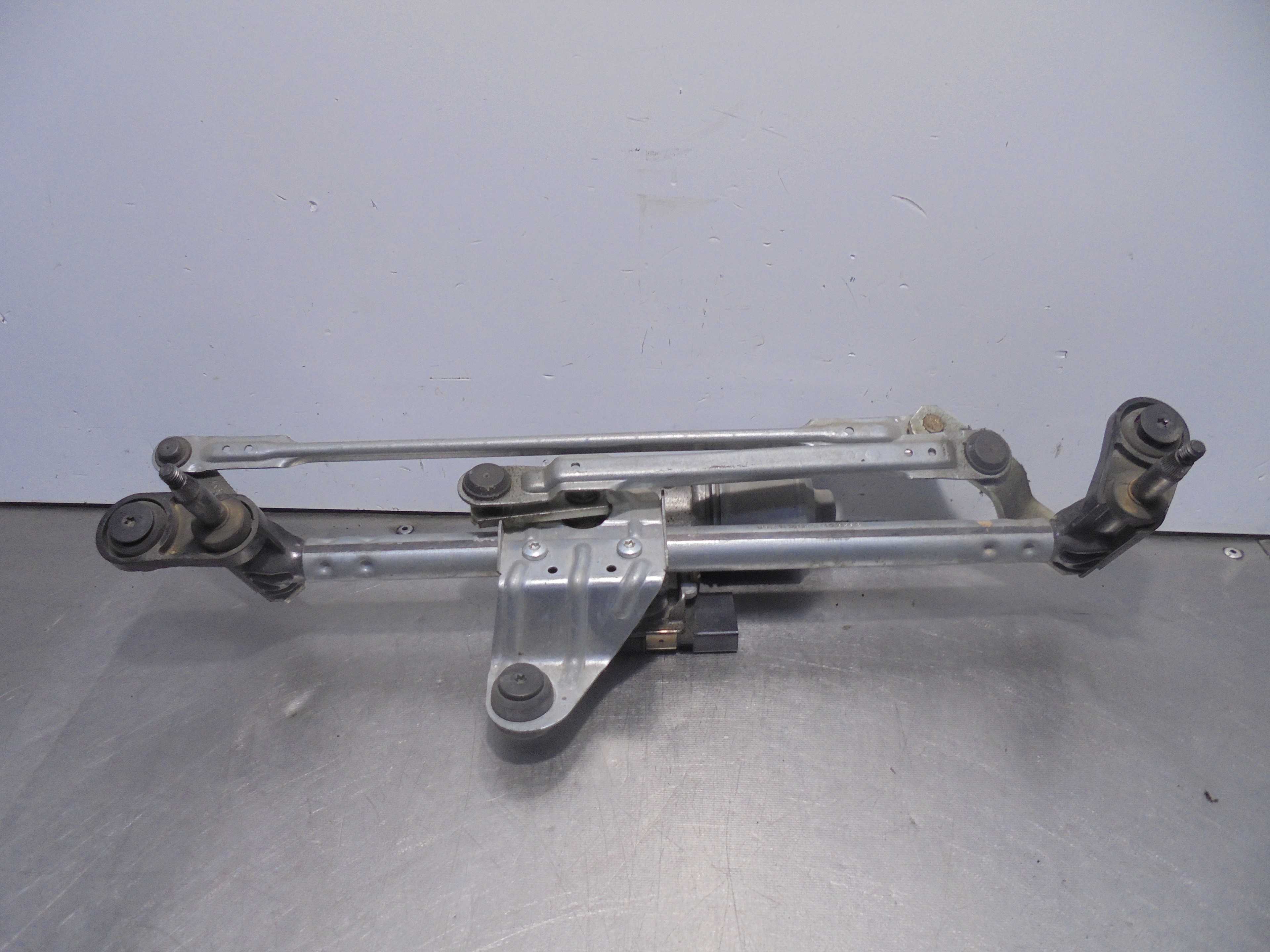 Recambio de motor limpia delantero para seat leon (5f1) 1.2 tsi referencia OEM IAM 5F1955023B BOSCH 