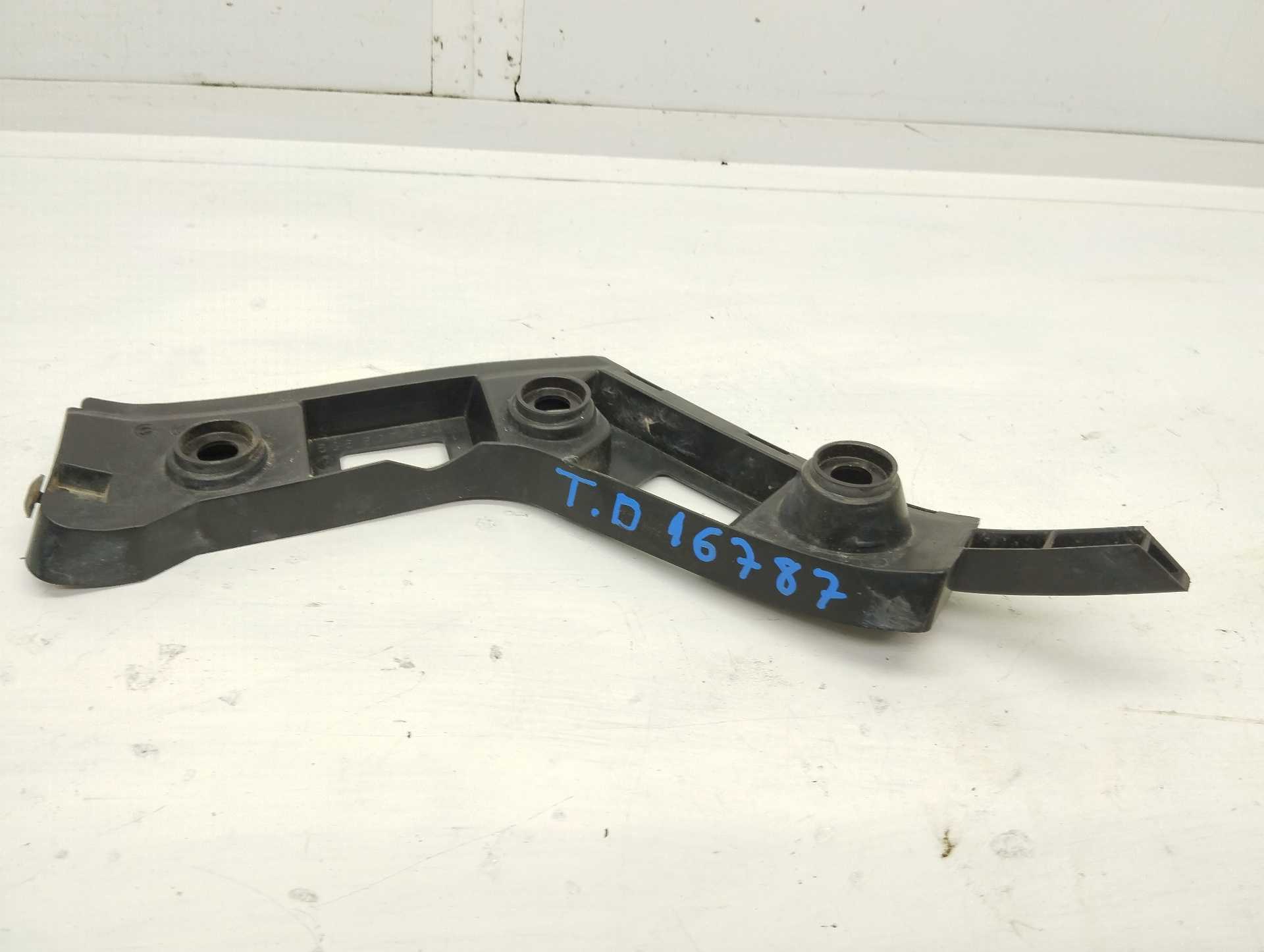 Recambio de molduras traseras para volkswagen golf vii lim. 2.0 tsi referencia OEM IAM 5G6807394  