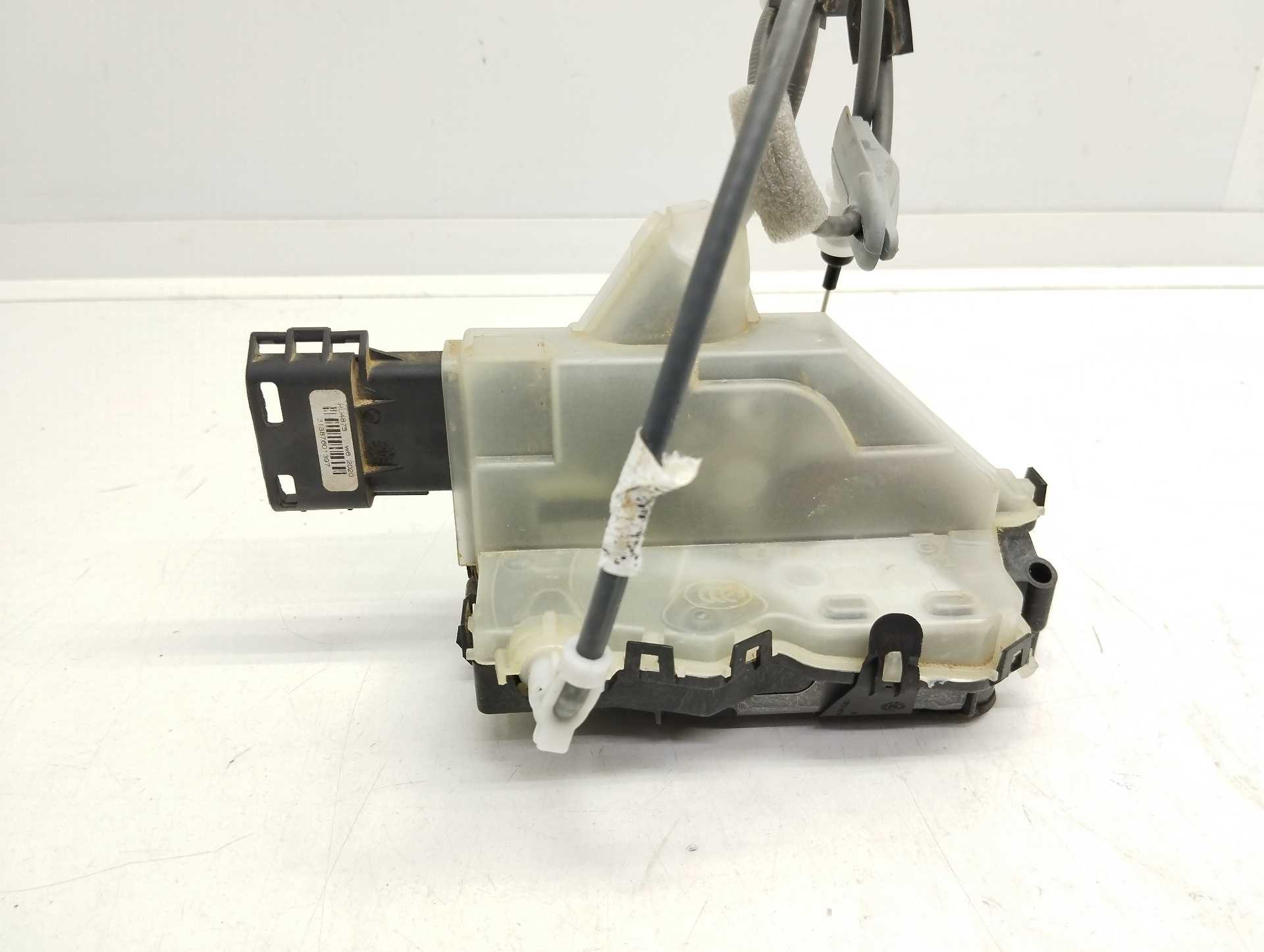 Recambio de cerradura puerta trasera izquierda para opel corsa f edition referencia OEM IAM 16944417 292854 