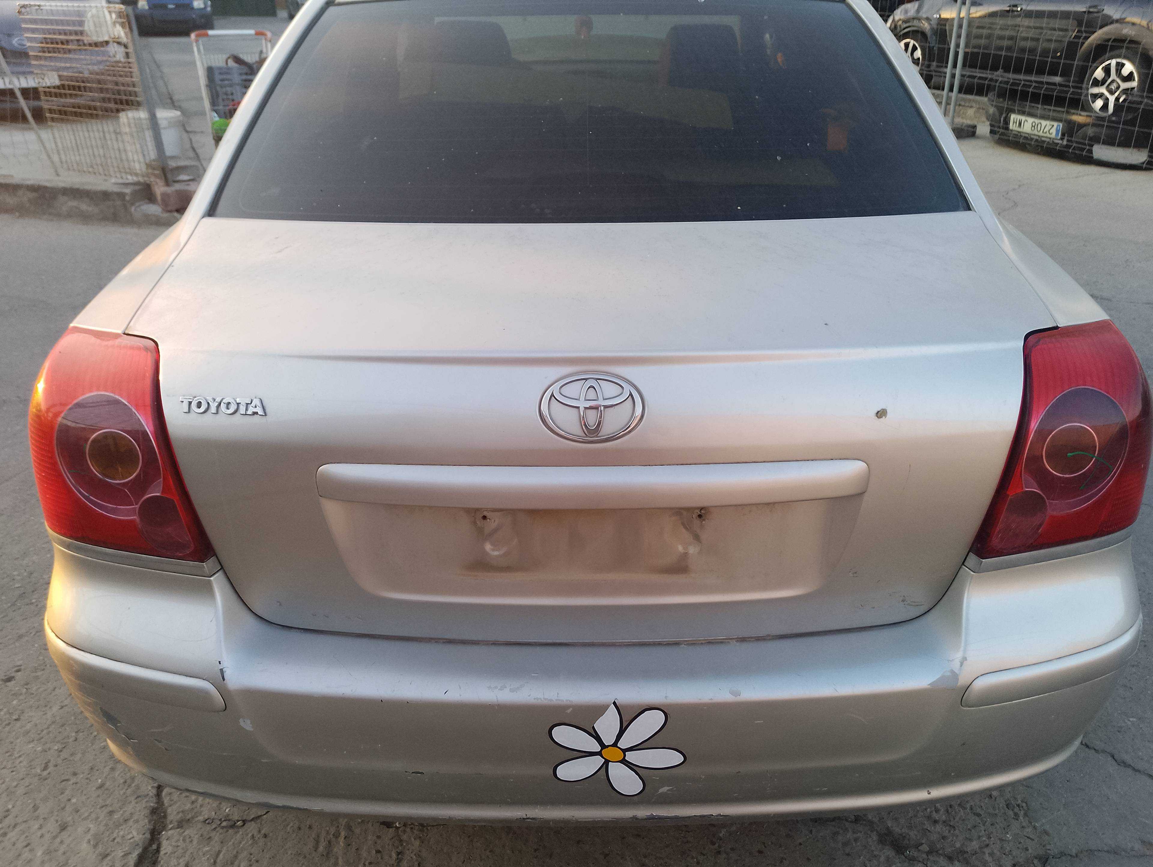 Recambio de tapa maletero para toyota avensis berlina (t25) 2.0 d4-d executive berlina (5-ptas.) referencia OEM IAM   