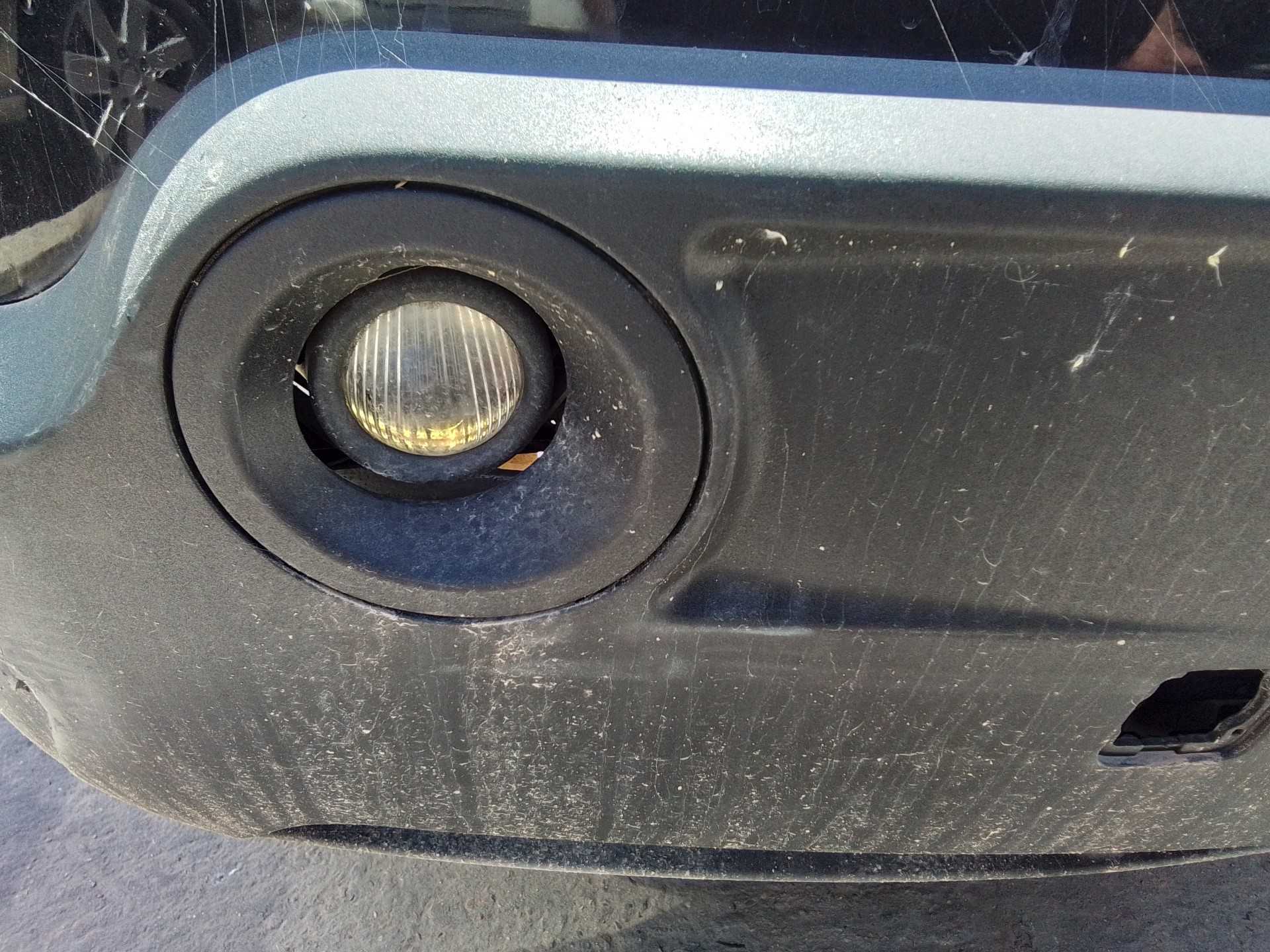 Recambio de faro antiniebla derecho para bmw x3 (e83) 2.0d referencia OEM IAM   