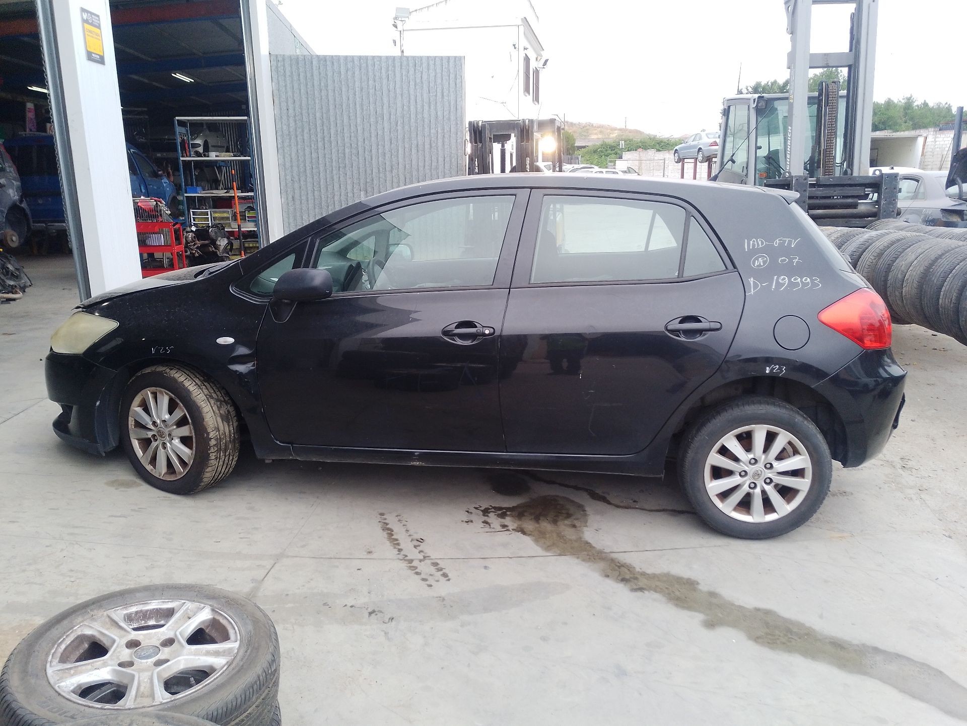 toyota auris (_e15_) del año 2007