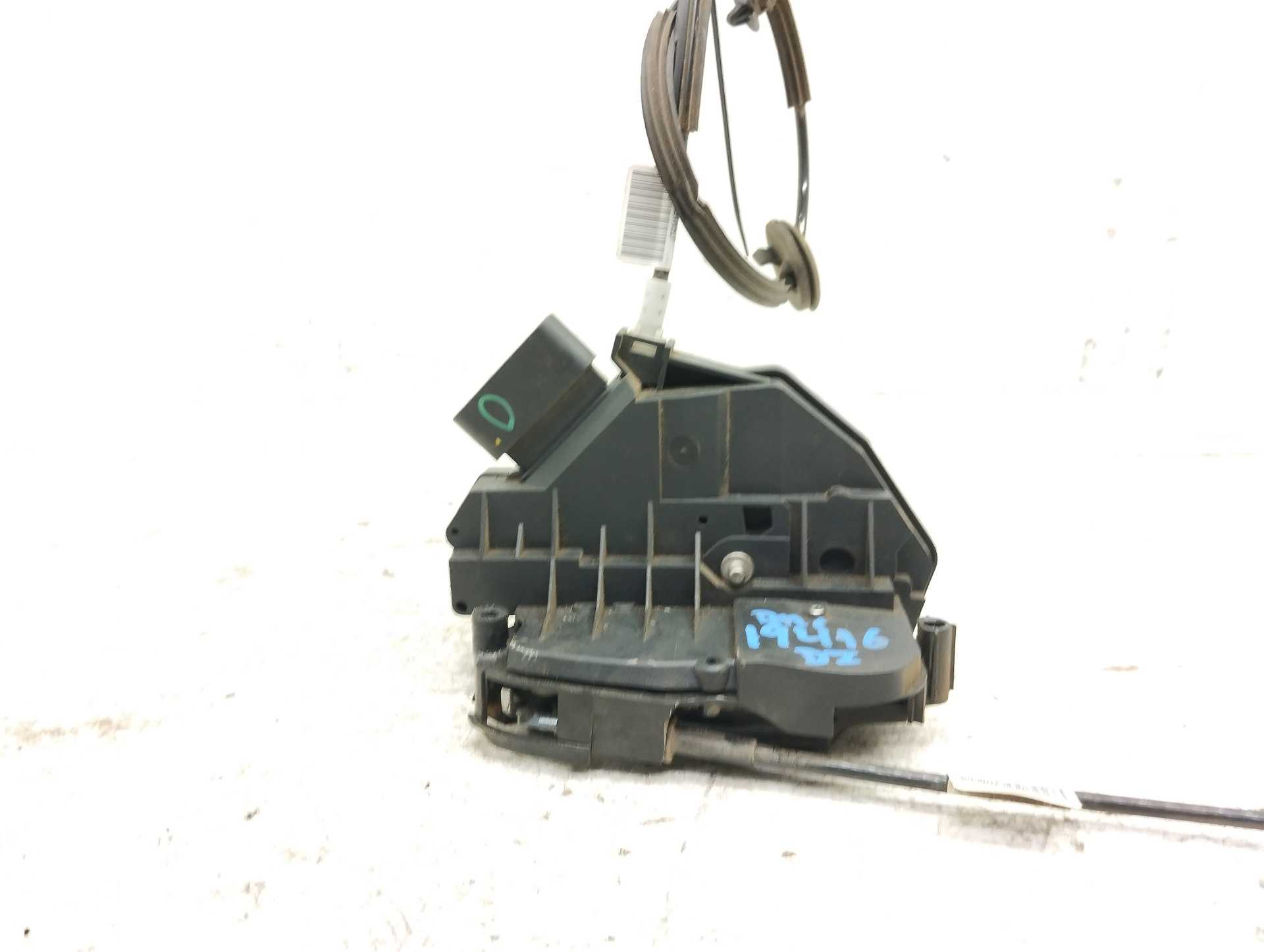 Recambio de cerradura puerta delantera izquierda para ford transit connect furgon 200 l1 ambiente referencia OEM IAM AM5AU21813A