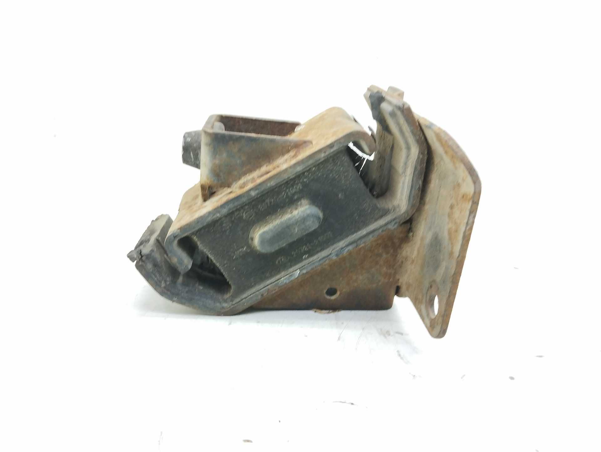 Recambio de soporte motor derecho para ssangyong rodius xdi referencia OEM IAM 2072121001 20721-21001 