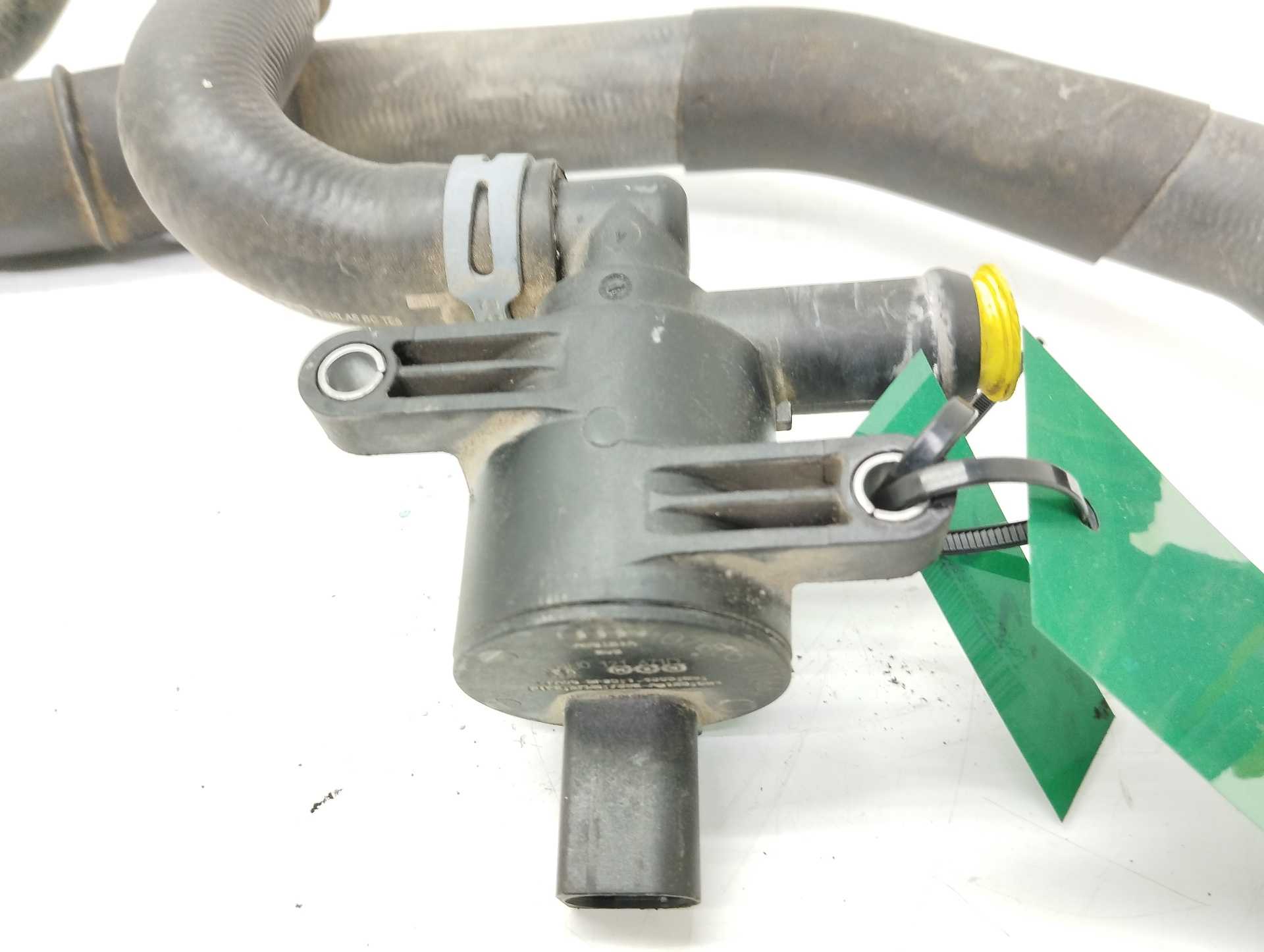 Recambio de bomba agua para volkswagen golf vii lim. 2.0 tsi referencia OEM IAM 4H0121671D  