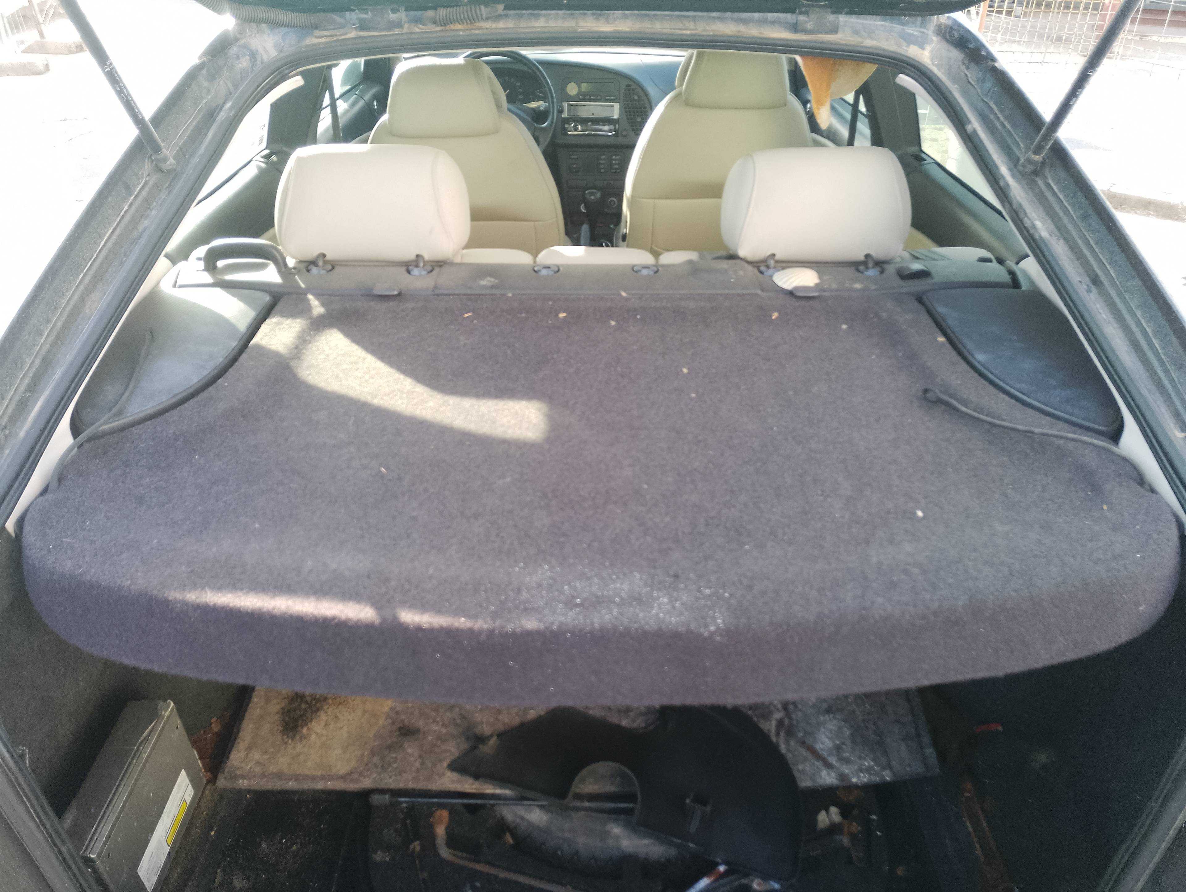 Recambio de bandeja trasera para saab 900 berlina 2.0 cat referencia OEM IAM   