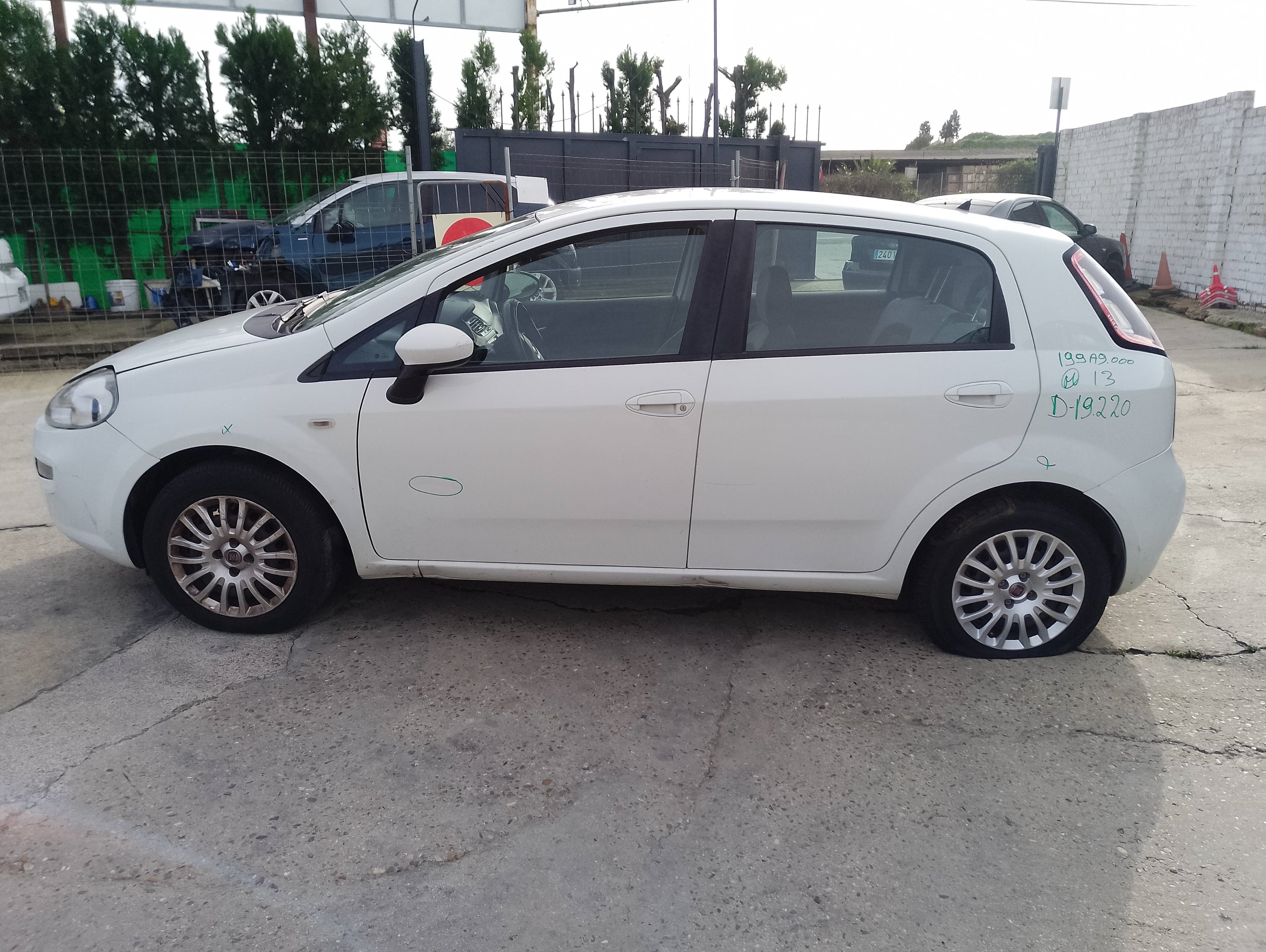 fiat punto (evo) (199) del año 2013
