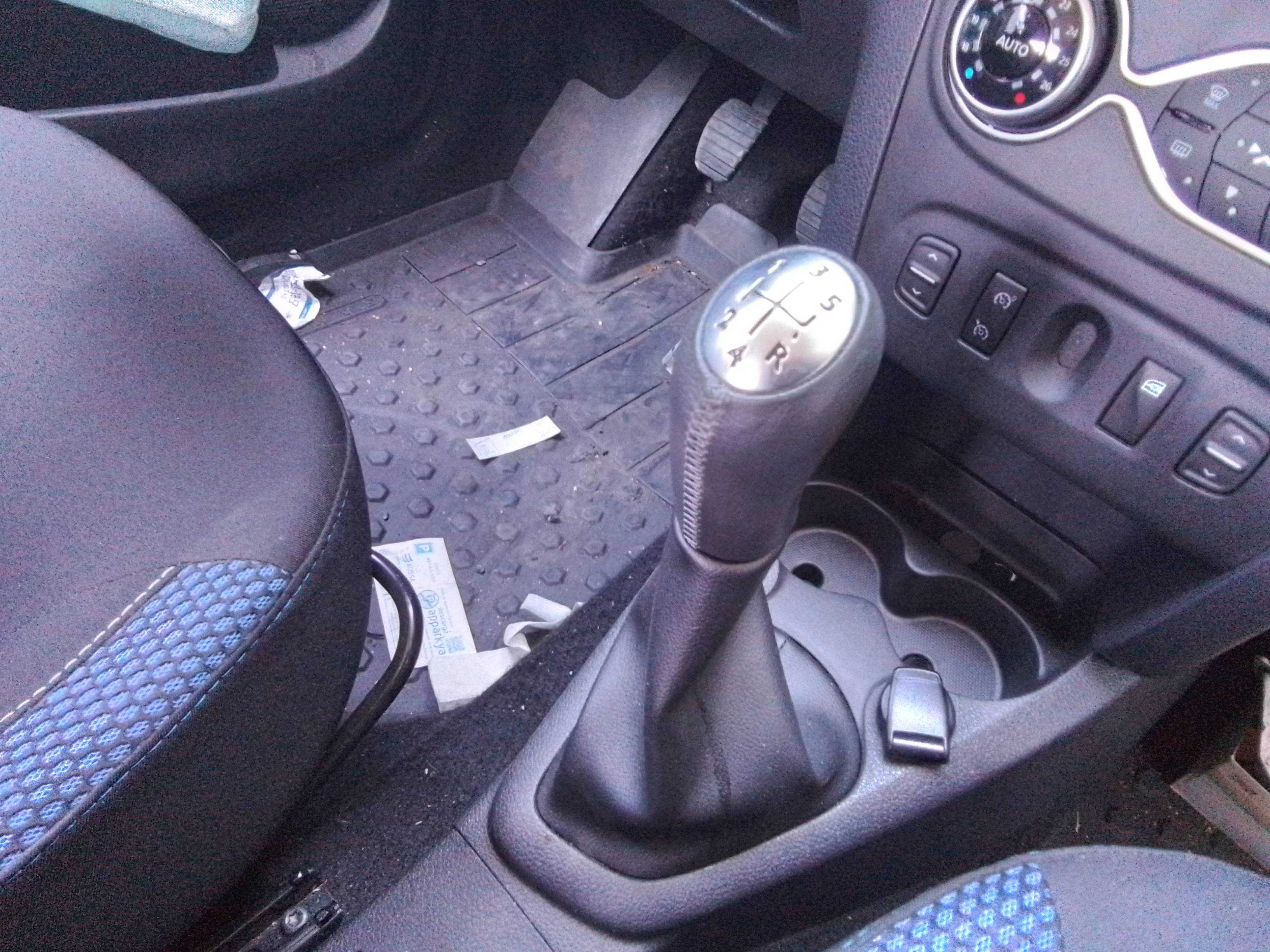 Recambio de palanca cambio para dacia sandero comfort referencia OEM IAM   