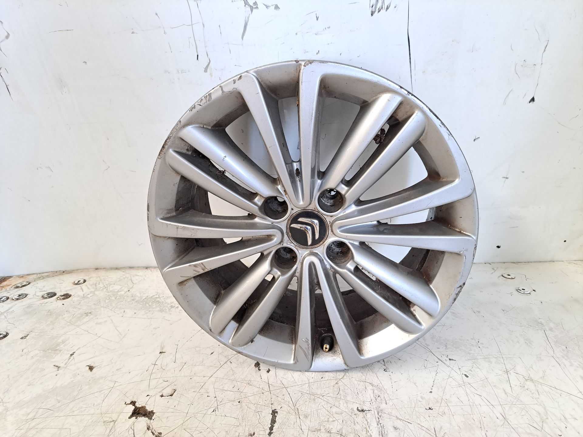 Recambio de llanta para citroën c4 lim. seduction referencia OEM IAM r16 9687802977 
