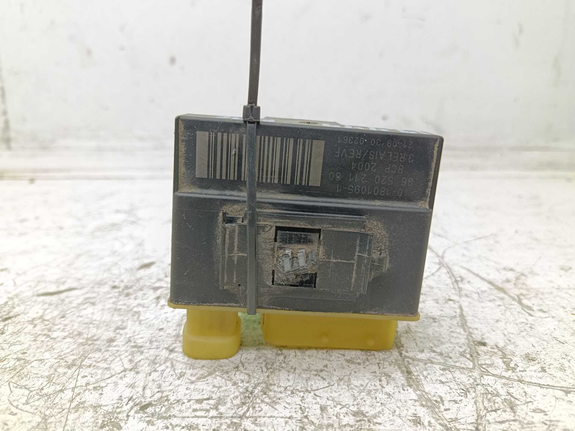 Recambio de caja precalentamiento para peugeot 308 active referencia OEM IAM 9652021180 018010951 