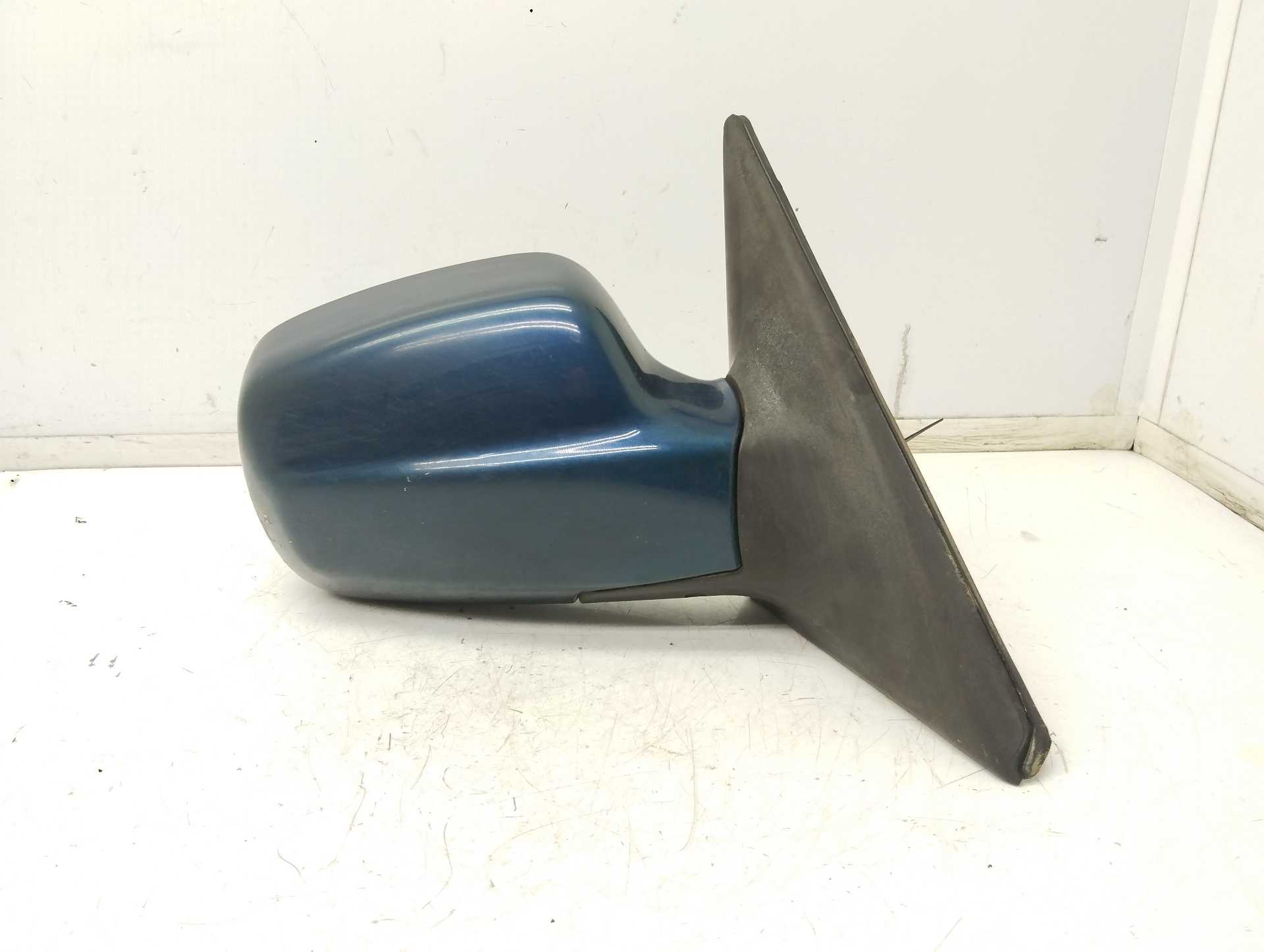 Recambio de retrovisor derecho para hyundai terracan (hp) 2.9 crdi full referencia OEM IAM E4012155  