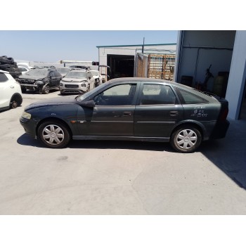 opel vectra b berlina del año 2002