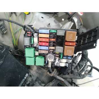CAJA RELES / FUSIBLES SN 