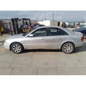 audi a4 berlina (b5) del año 2000