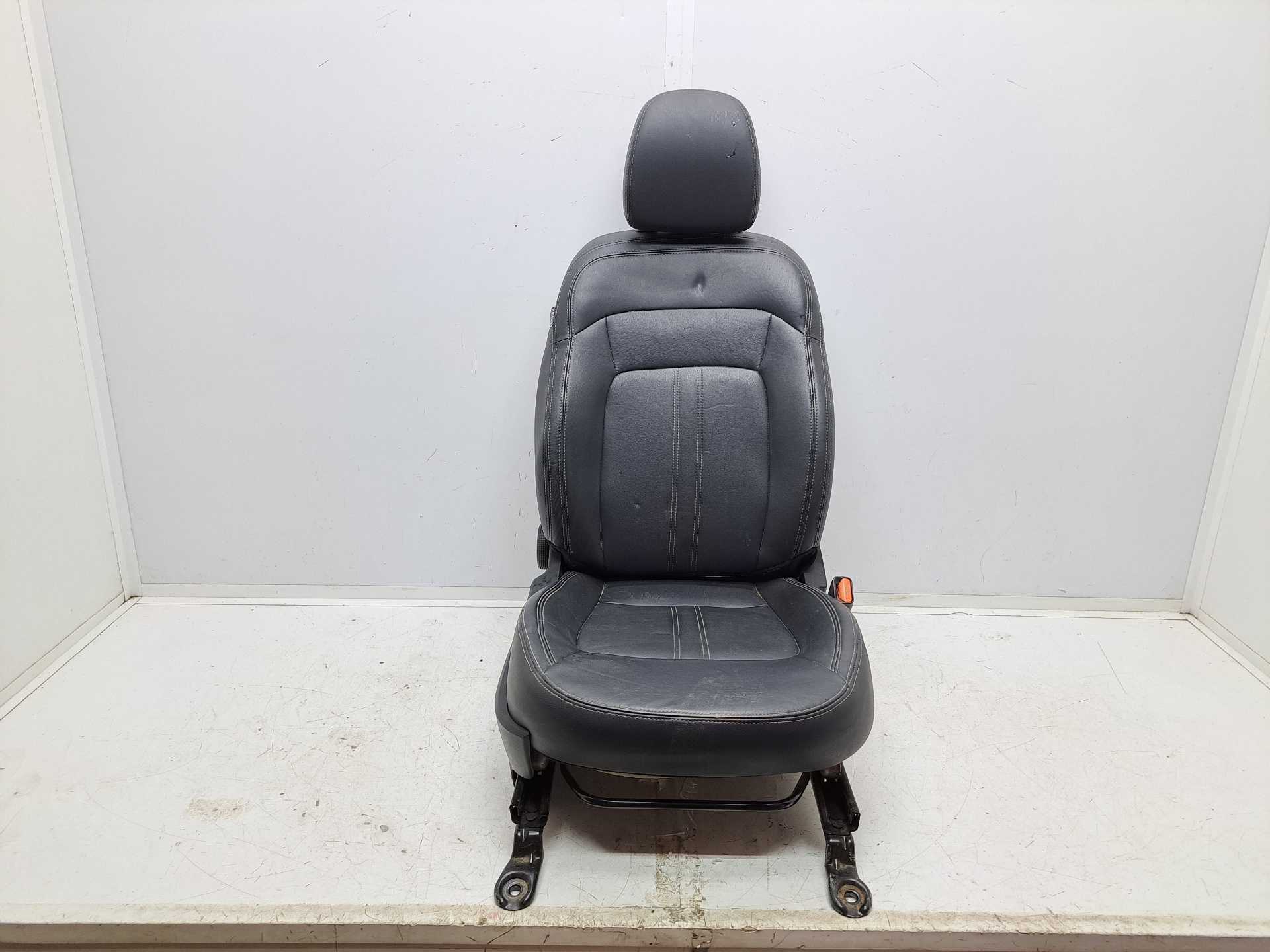 Recambio de asiento delantero derecho para kia sportage business 2wd referencia OEM IAM   