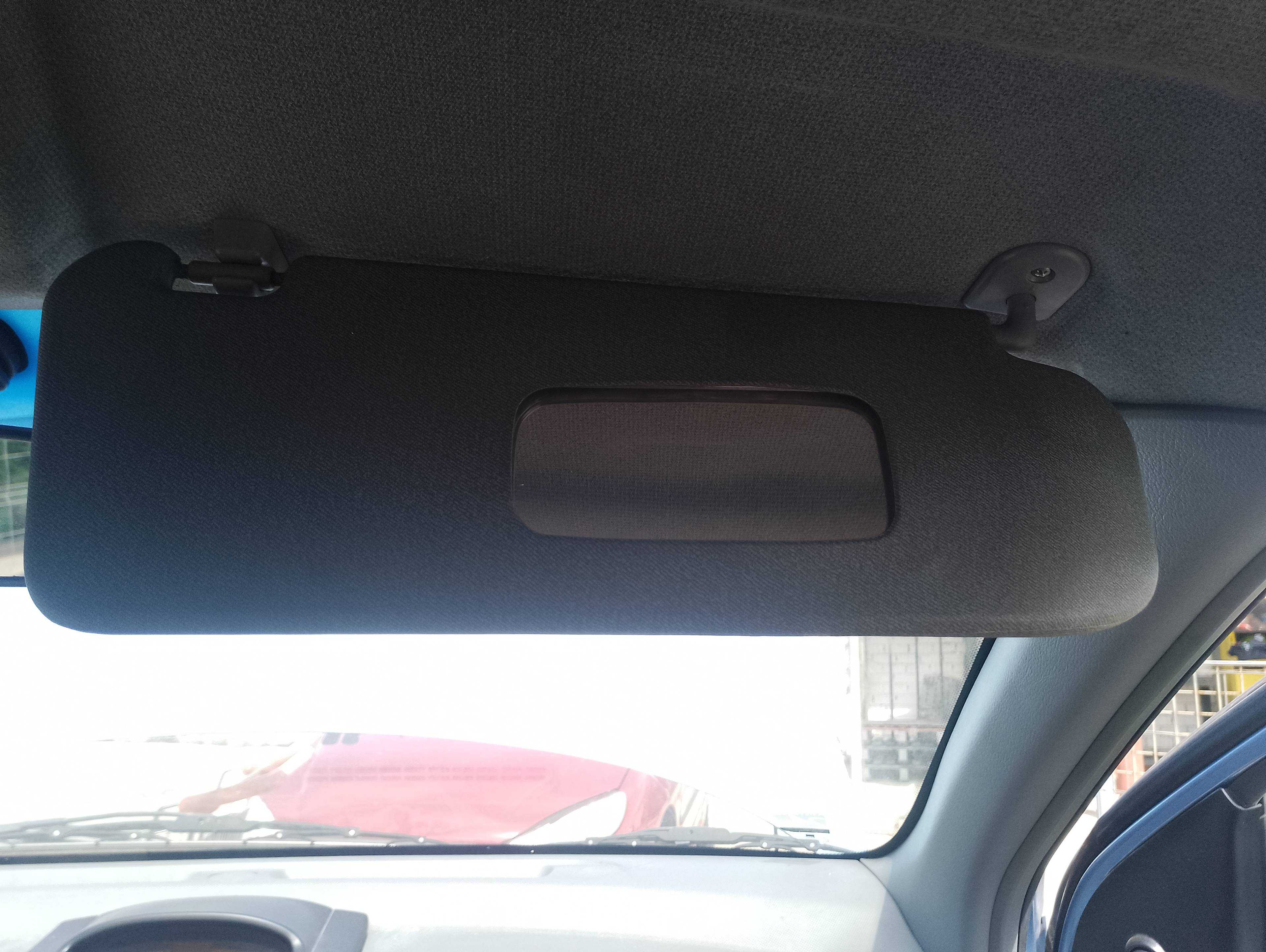 Recambio de parasol derecho para daewoo kalos 1.4 se referencia OEM IAM   