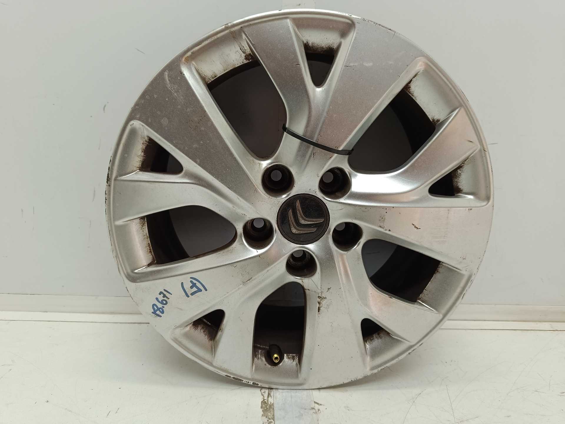Recambio de llanta para citroën c4 picasso origins referencia OEM IAM R16  