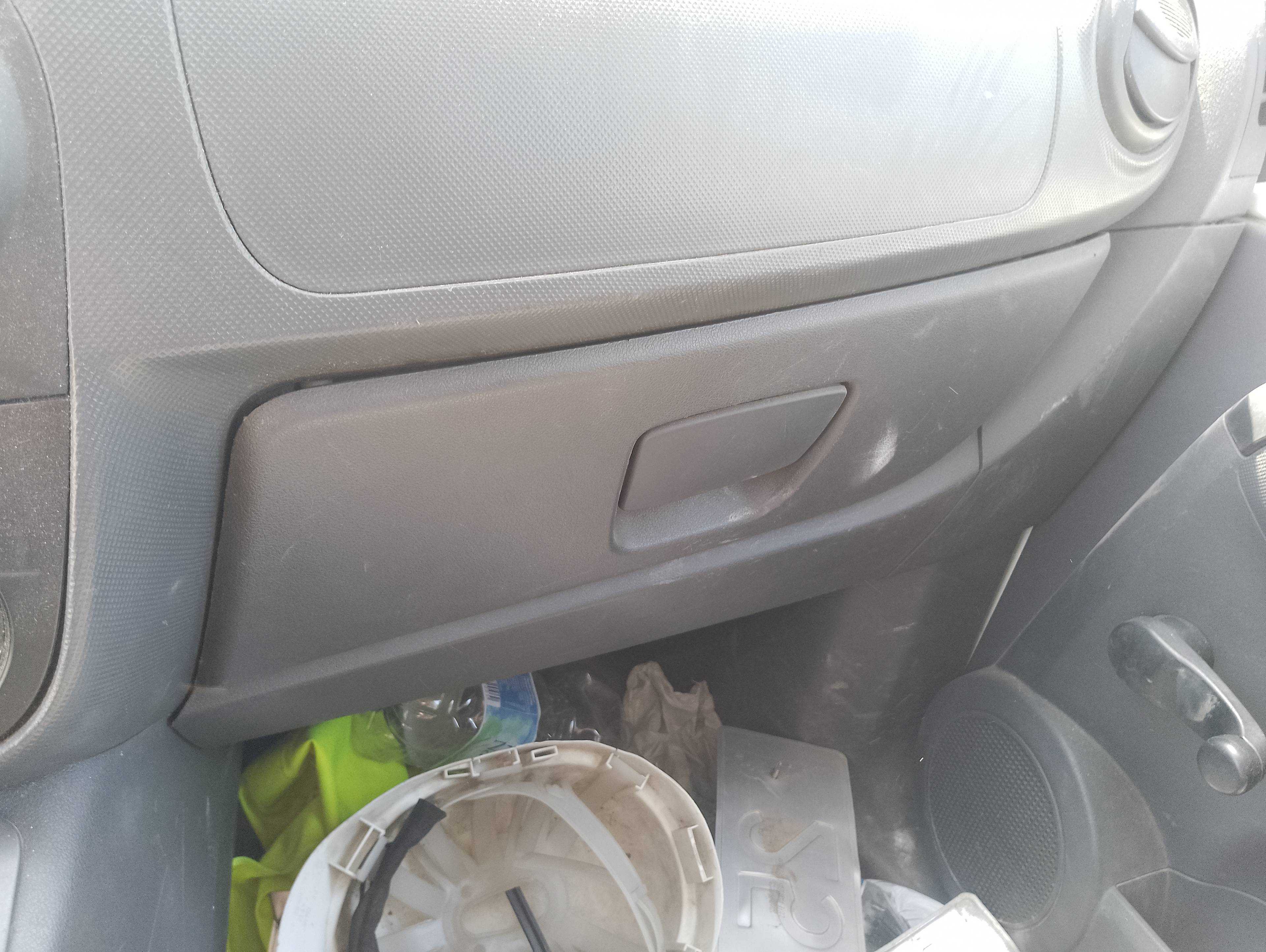 Recambio de guantera para fiat fiorino adventure cargo referencia OEM IAM   