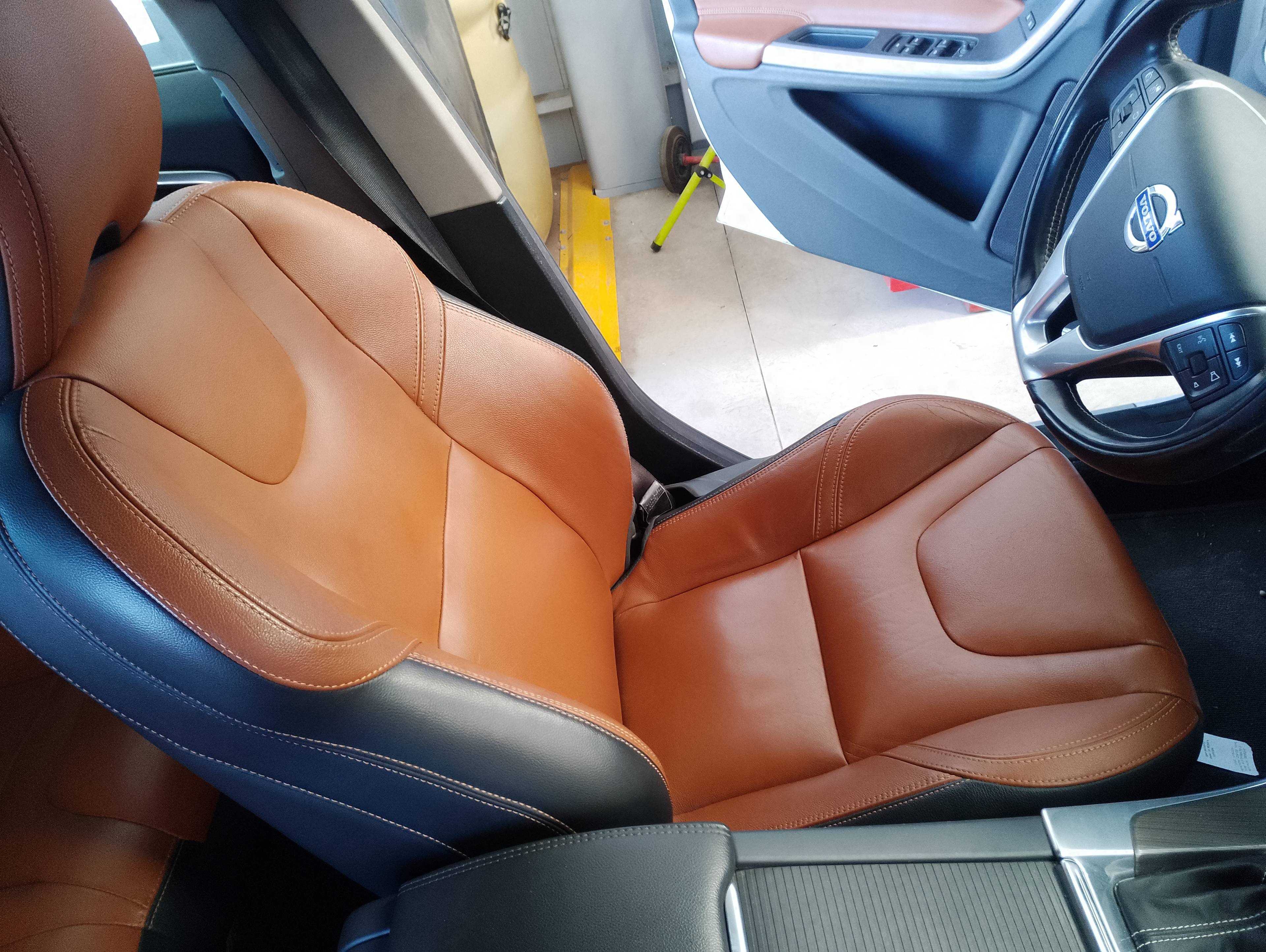 Recambio de asiento delantero izquierdo para volvo v60 kombi plug-in hybrid awd referencia OEM IAM   