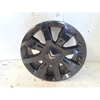 LLANTA r17 9800494077 
