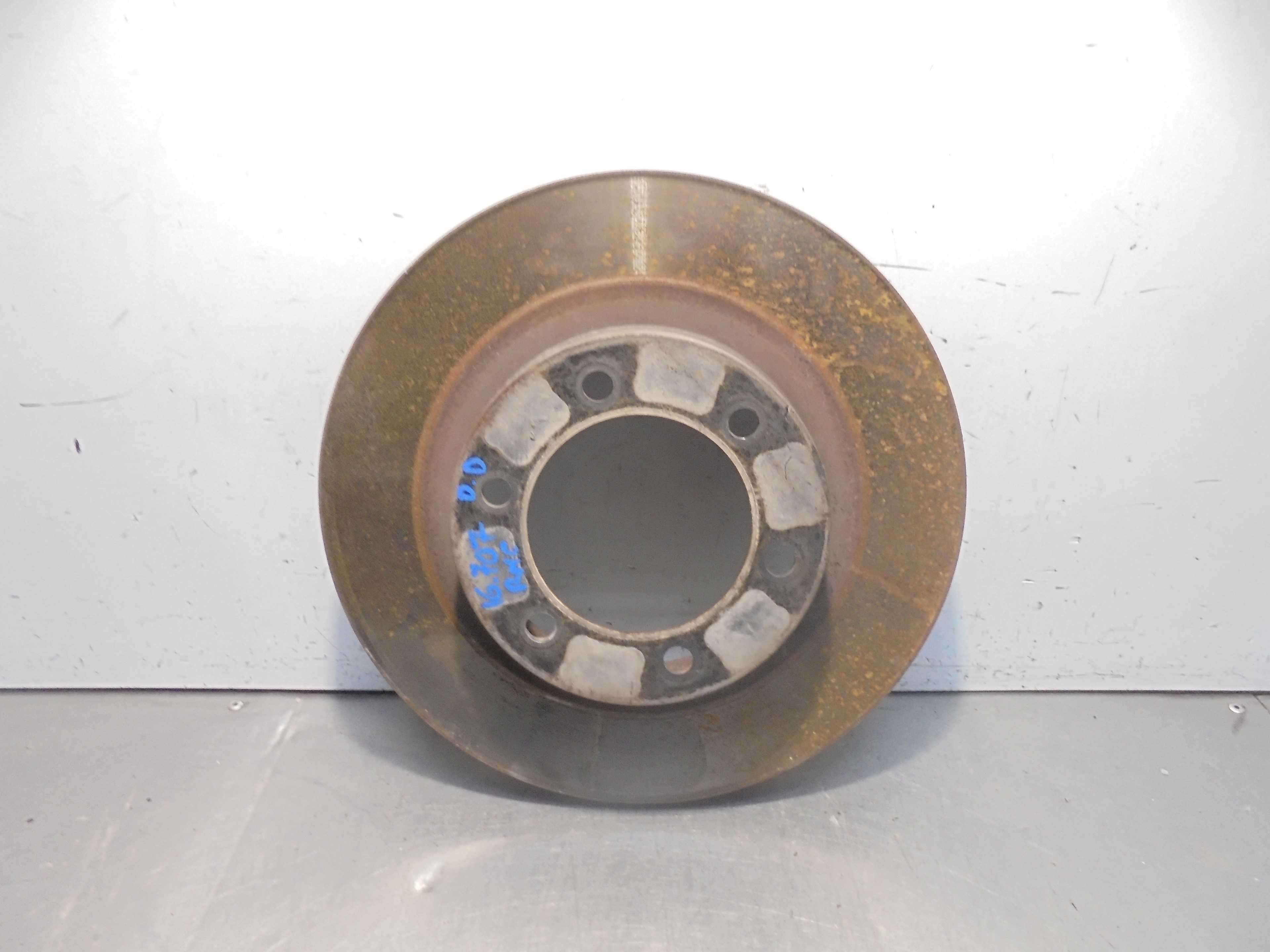 Recambio de disco freno delantero derecho para toyota land cruiser (j12) 3.0 turbodiesel referencia OEM IAM   