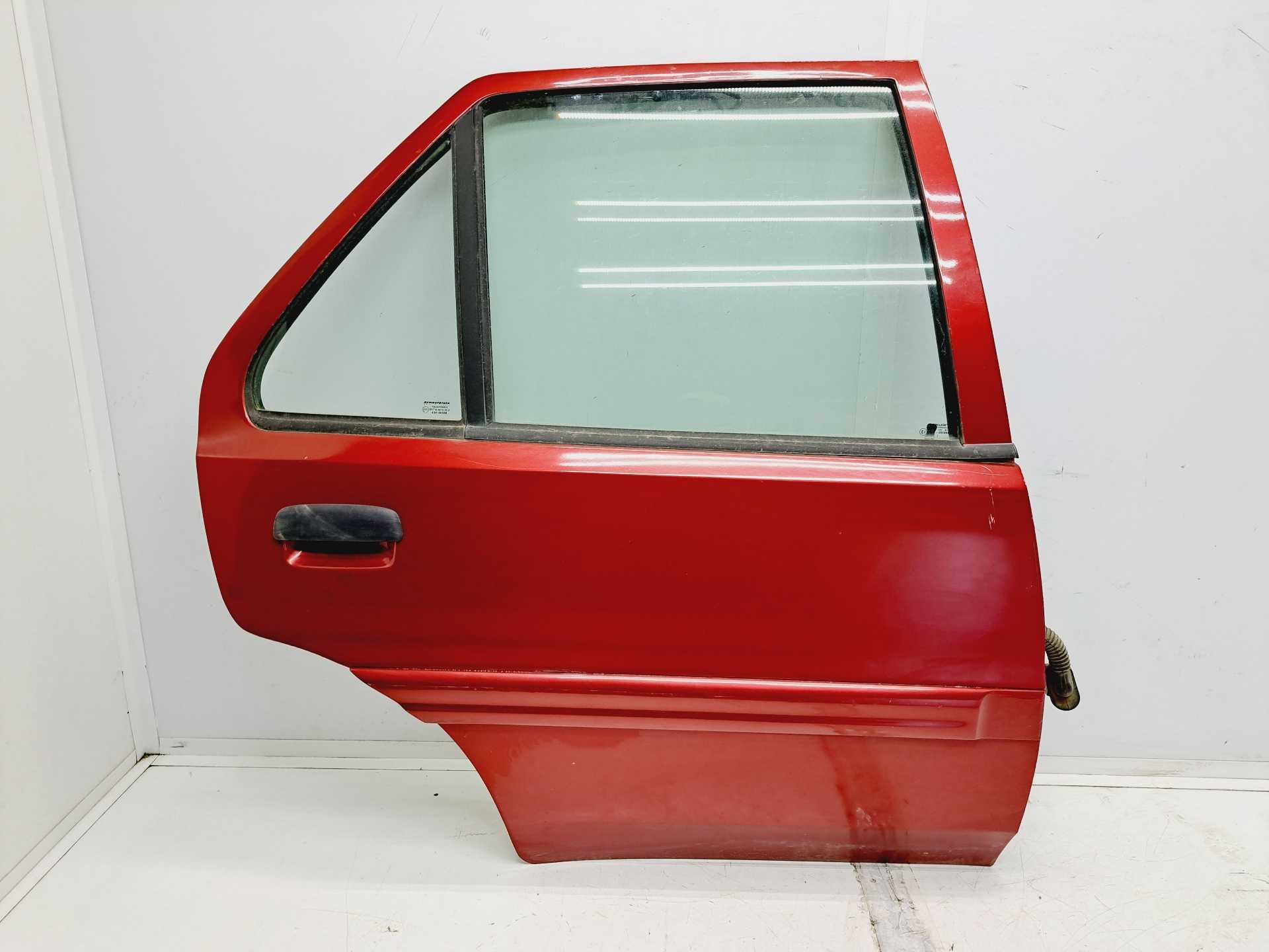 Recambio de puerta trasera derecha para citroën saxo 1.1 sx referencia OEM IAM 900898  
