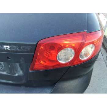 Recambio de piloto porton trasero derecho para chevrolet lacetti cdx referencia OEM IAM   