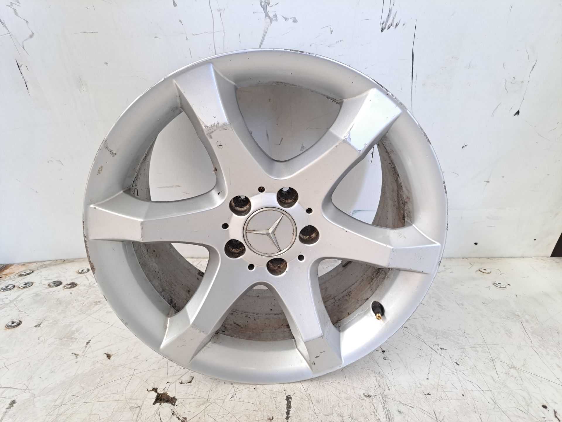 Recambio de llanta para mercedes-benz clase c (w203) sportcoupe referencia OEM IAM r17 a2034013602 