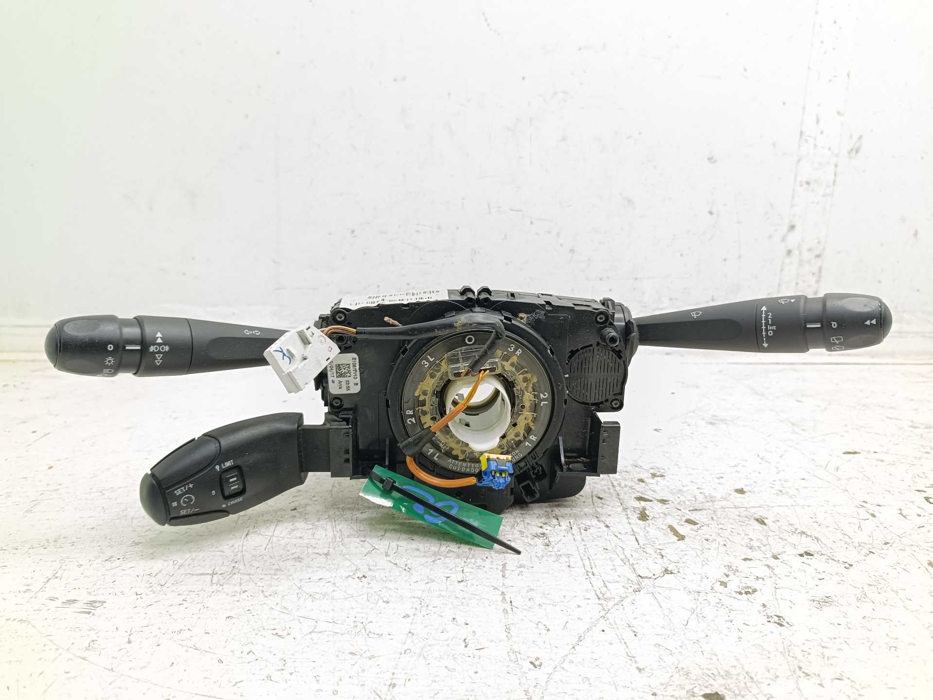 Recambio de mando luces/intermitencia (com2000) para peugeot 208 style referencia OEM IAM 98154509ZD00  