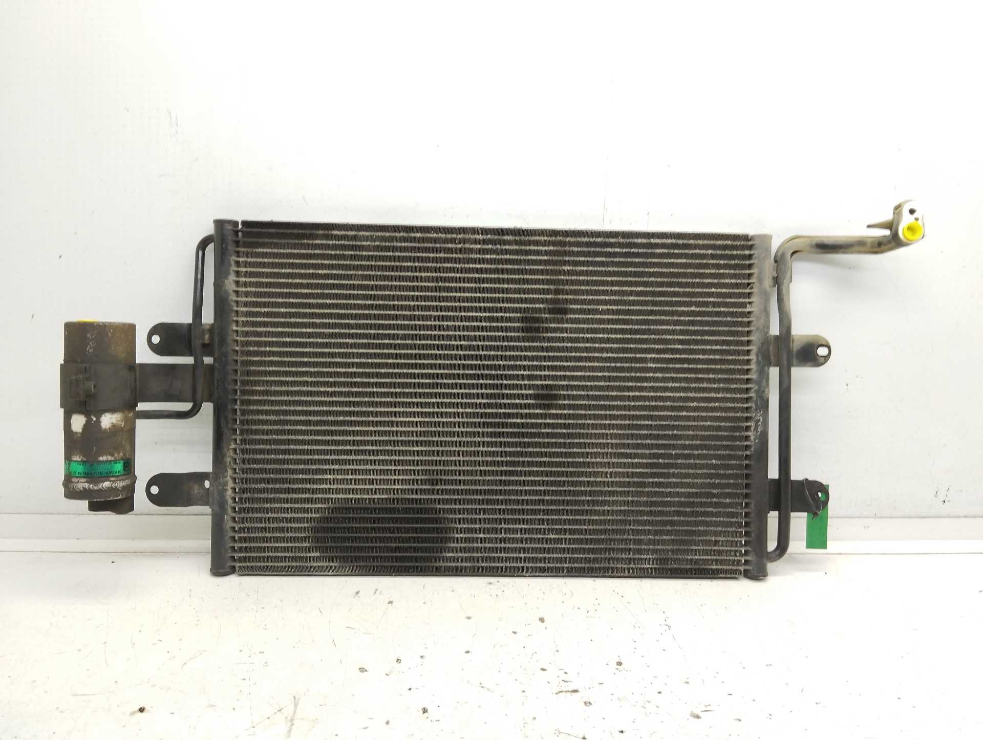 Recambio de condensador / radiador aire acondicionado para seat toledo (1m2) select referencia OEM IAM 1J0820413H  