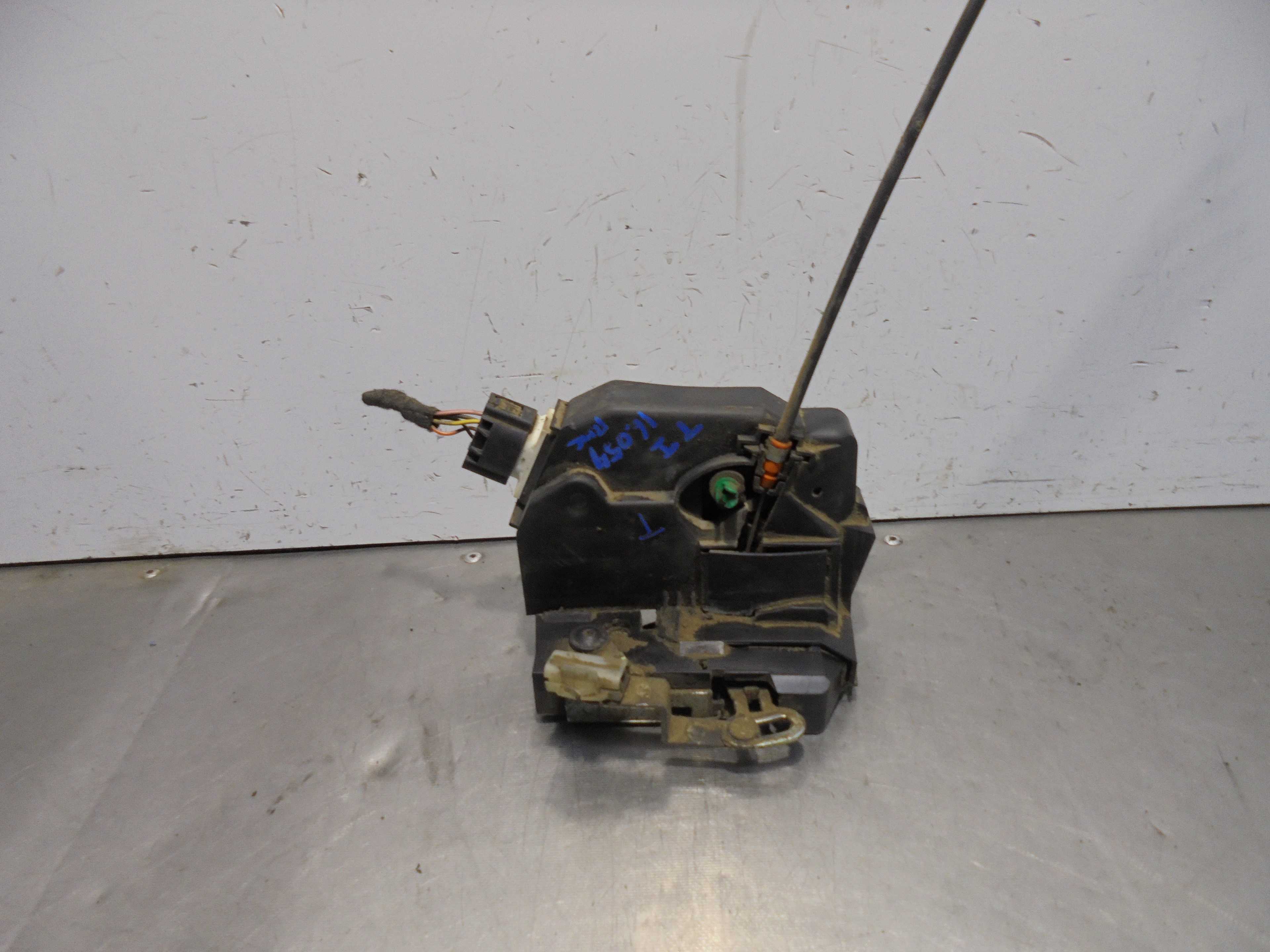 Recambio de cerradura puerta trasera izquierda para mg serie 75 (j/rj) classic referencia OEM IAM  ELECTRICA 4 PUERTAS 