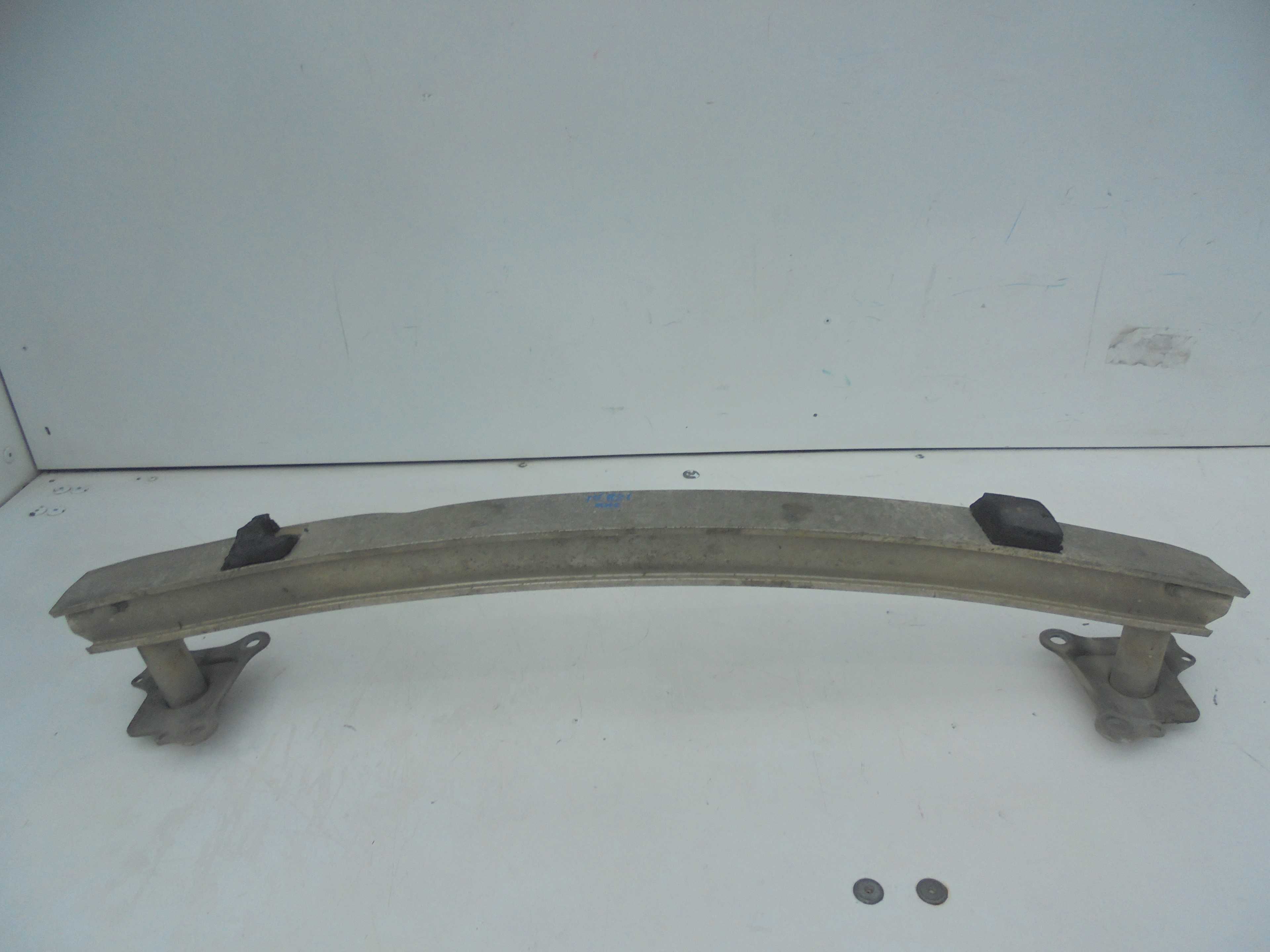 Recambio de refuerzo paragolpes delantero para audi a3 (8l) 1.9 tdi ambiente referencia OEM IAM   