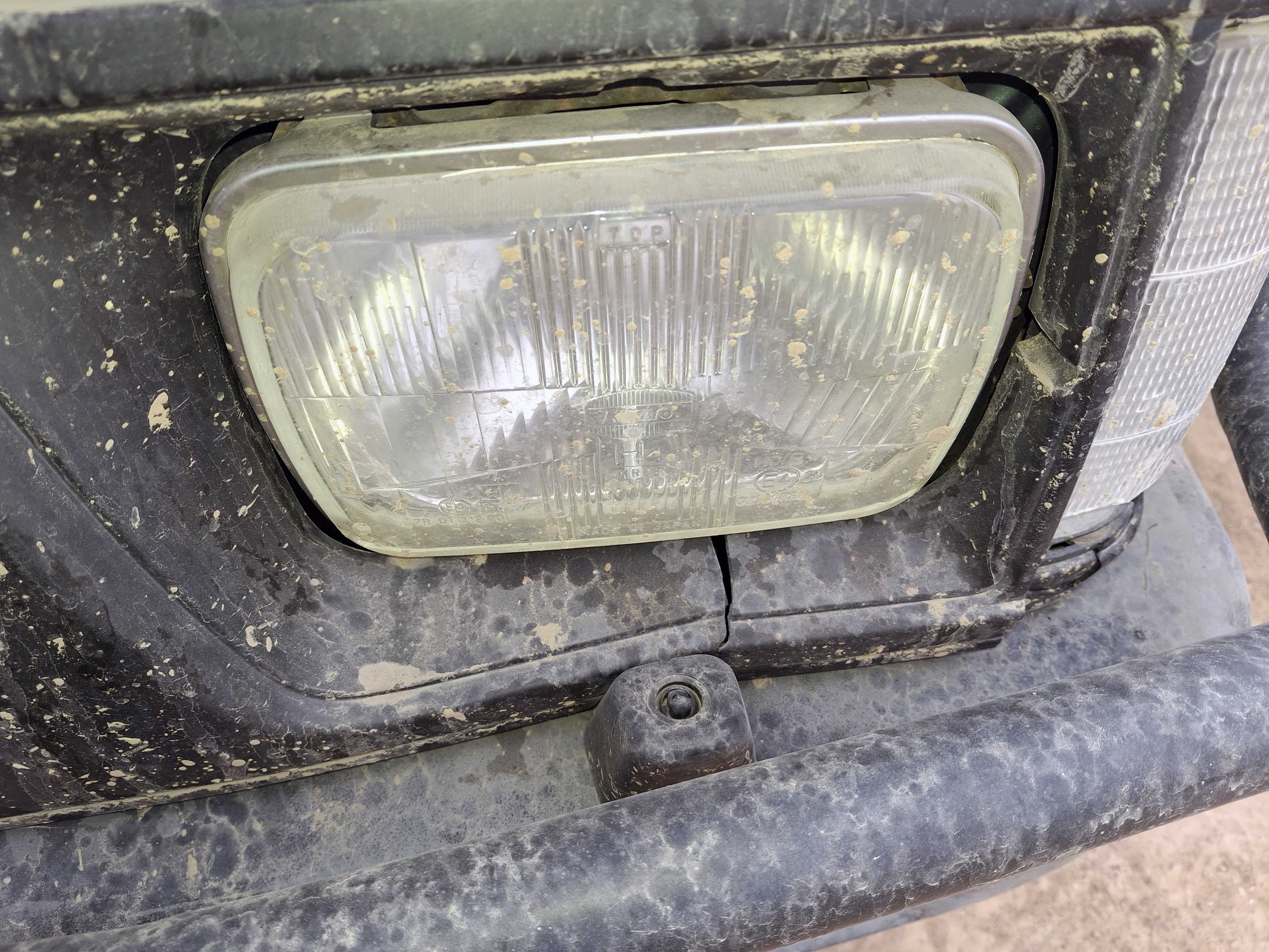 Recambio de bomba lavafaros para mitsubishi l 200 (k34t) 2500 td referencia OEM IAM   