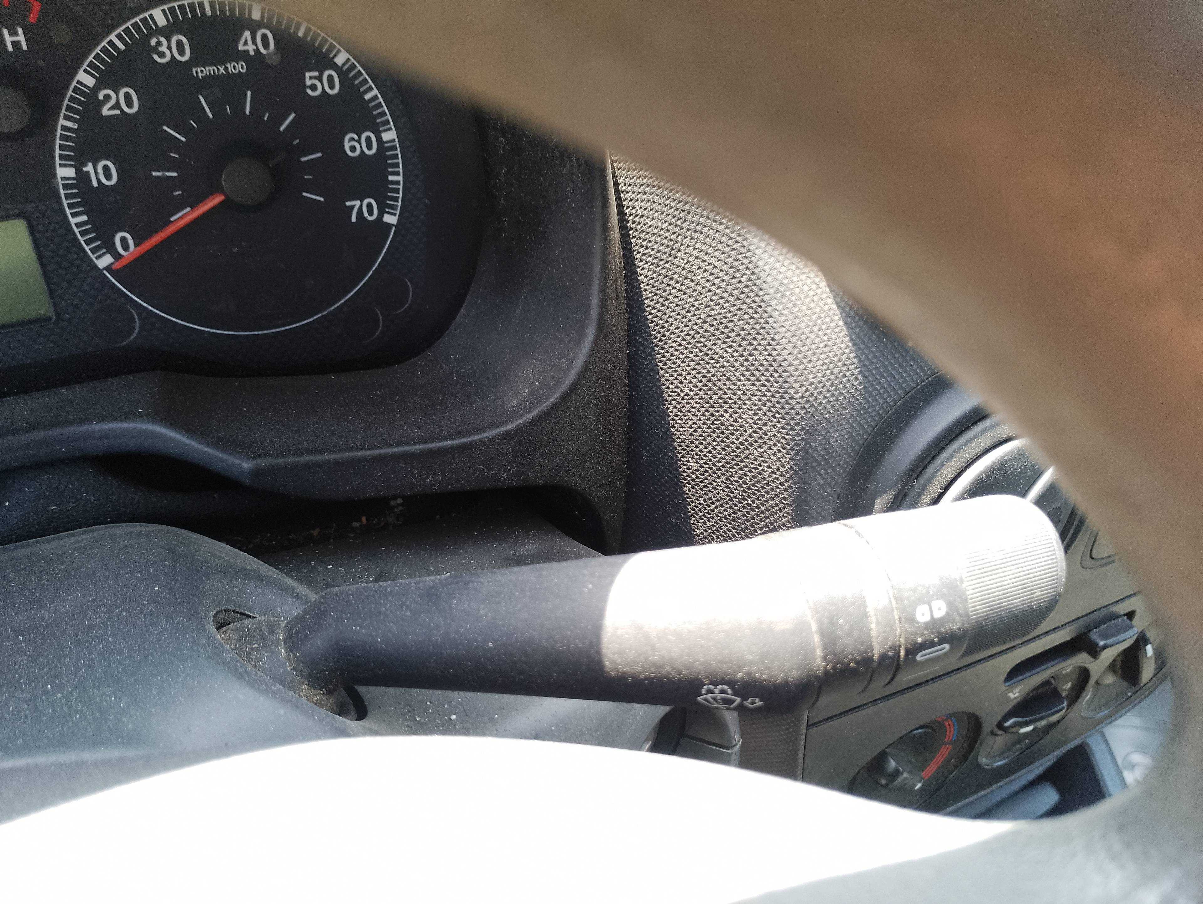 Recambio de mando limpia para fiat fiorino adventure cargo referencia OEM IAM   