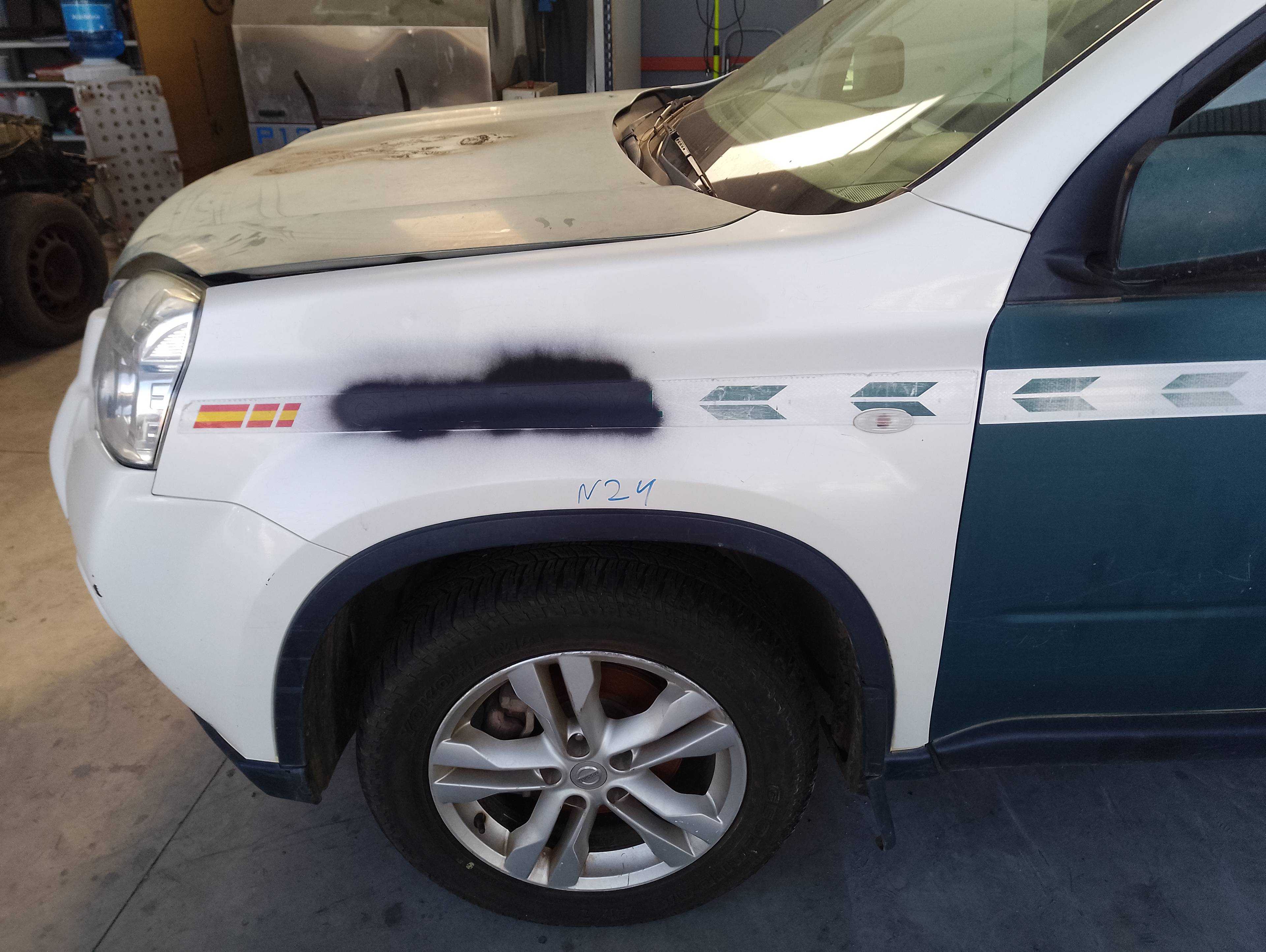 Recambio de aleta delantera izquierda para nissan x-trail (t31) le referencia OEM IAM   
