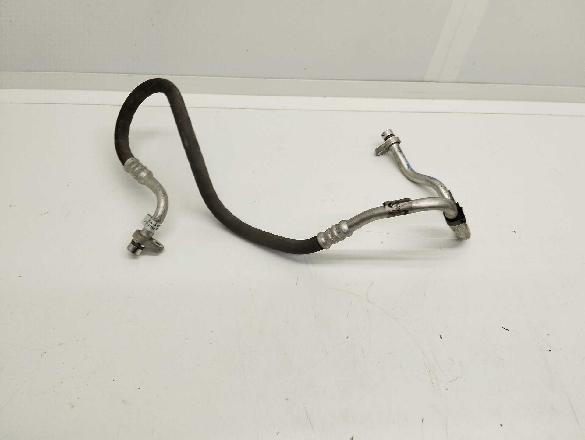 Recambio de tubos aire acondicionado para renault megane iv grandtour 1.6 dci diesel fap energy referencia OEM IAM 924904502R  
