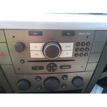 SISTEMA AUDIO / RADIO CD 
