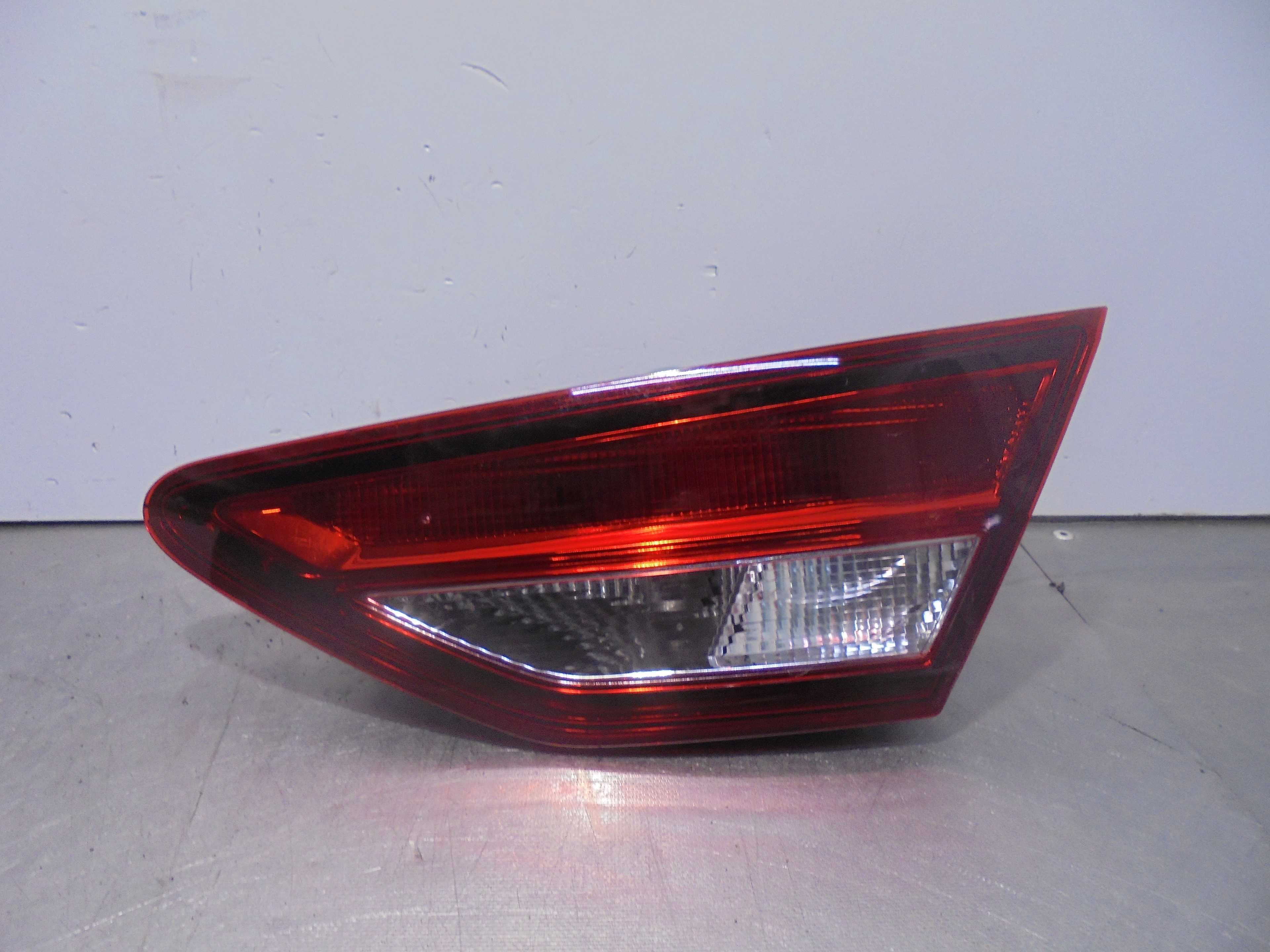 Recambio de piloto porton trasero derecho para seat leon (5f1) 1.2 tsi referencia OEM IAM 5F0945094D VALEO 